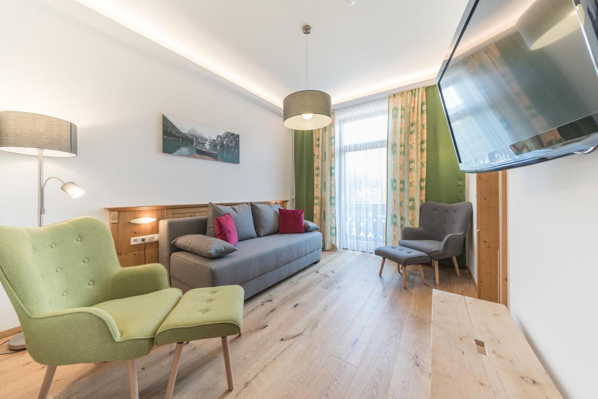 Deluxe Junior Suite photo 1
