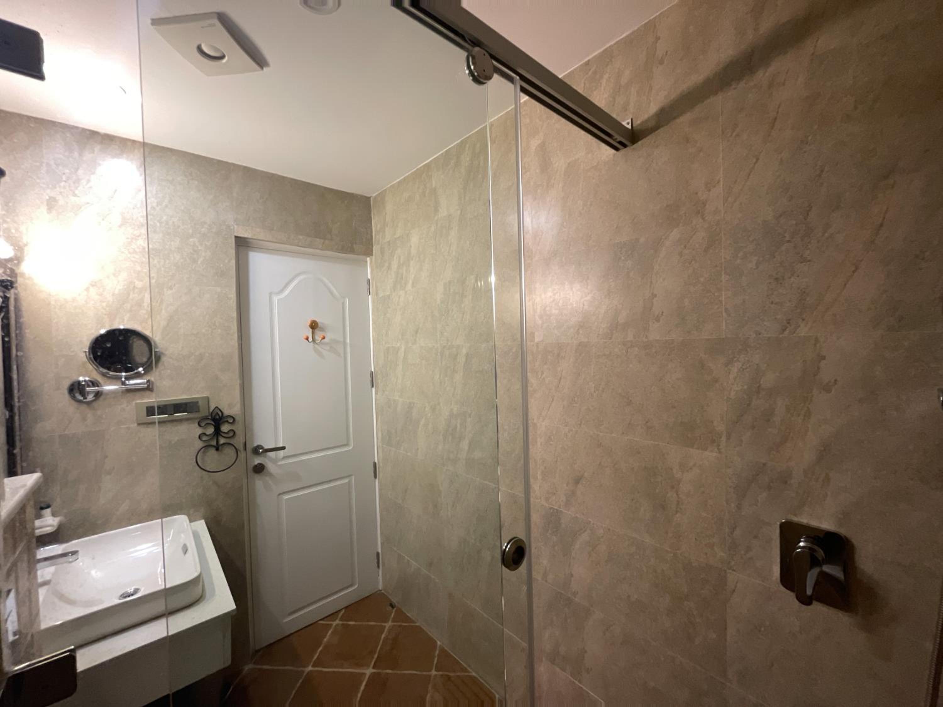 Premier Room - Photo 3