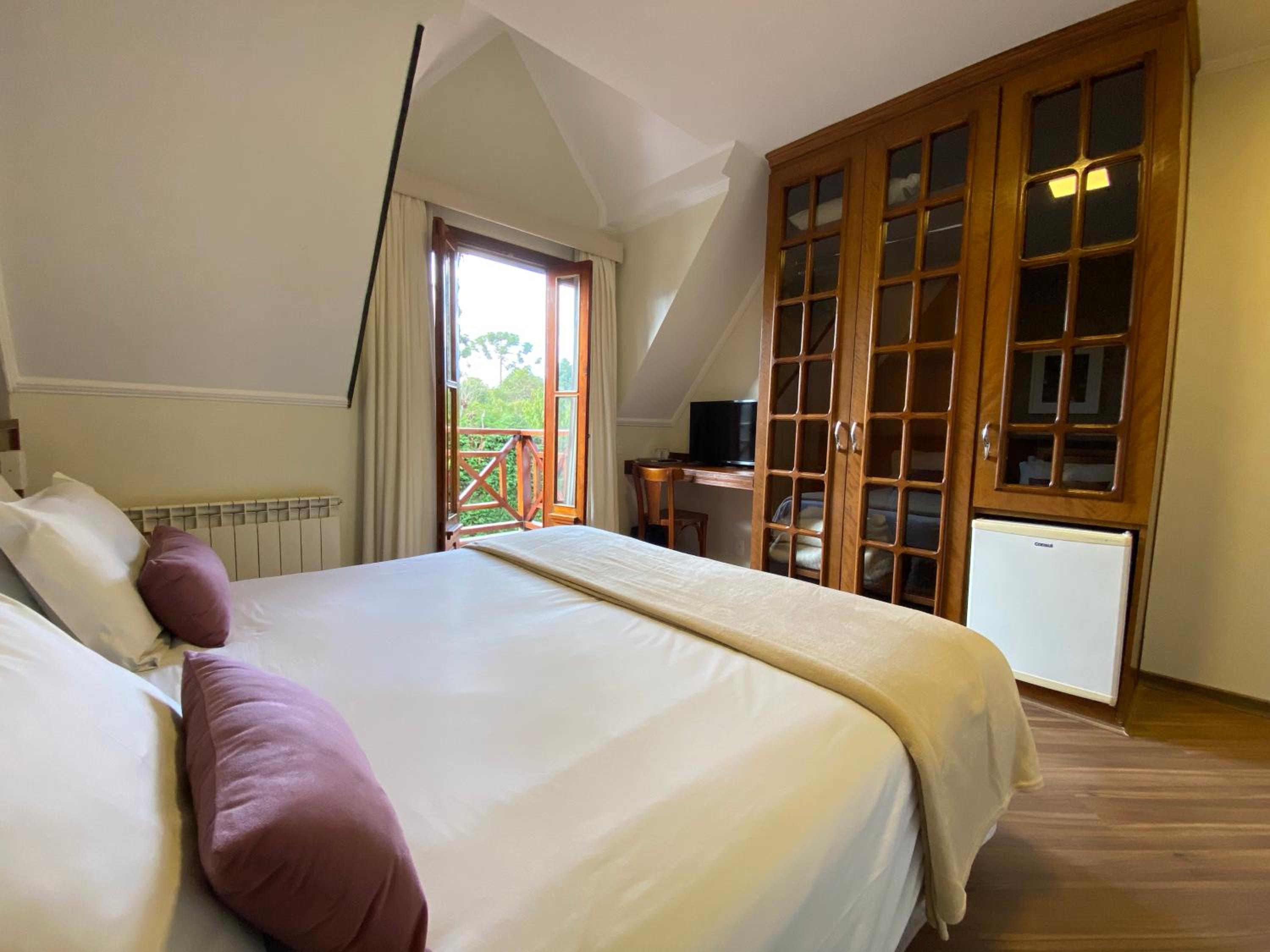 Deluxe Double Room with Balcony