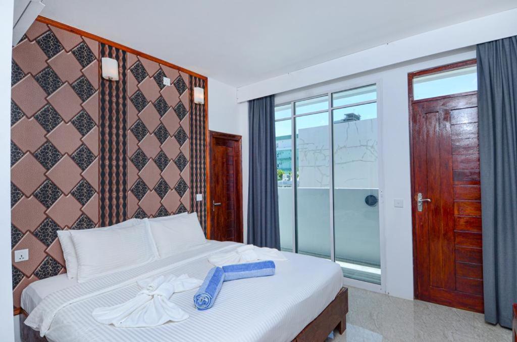 Deluxe Double or Twin Room