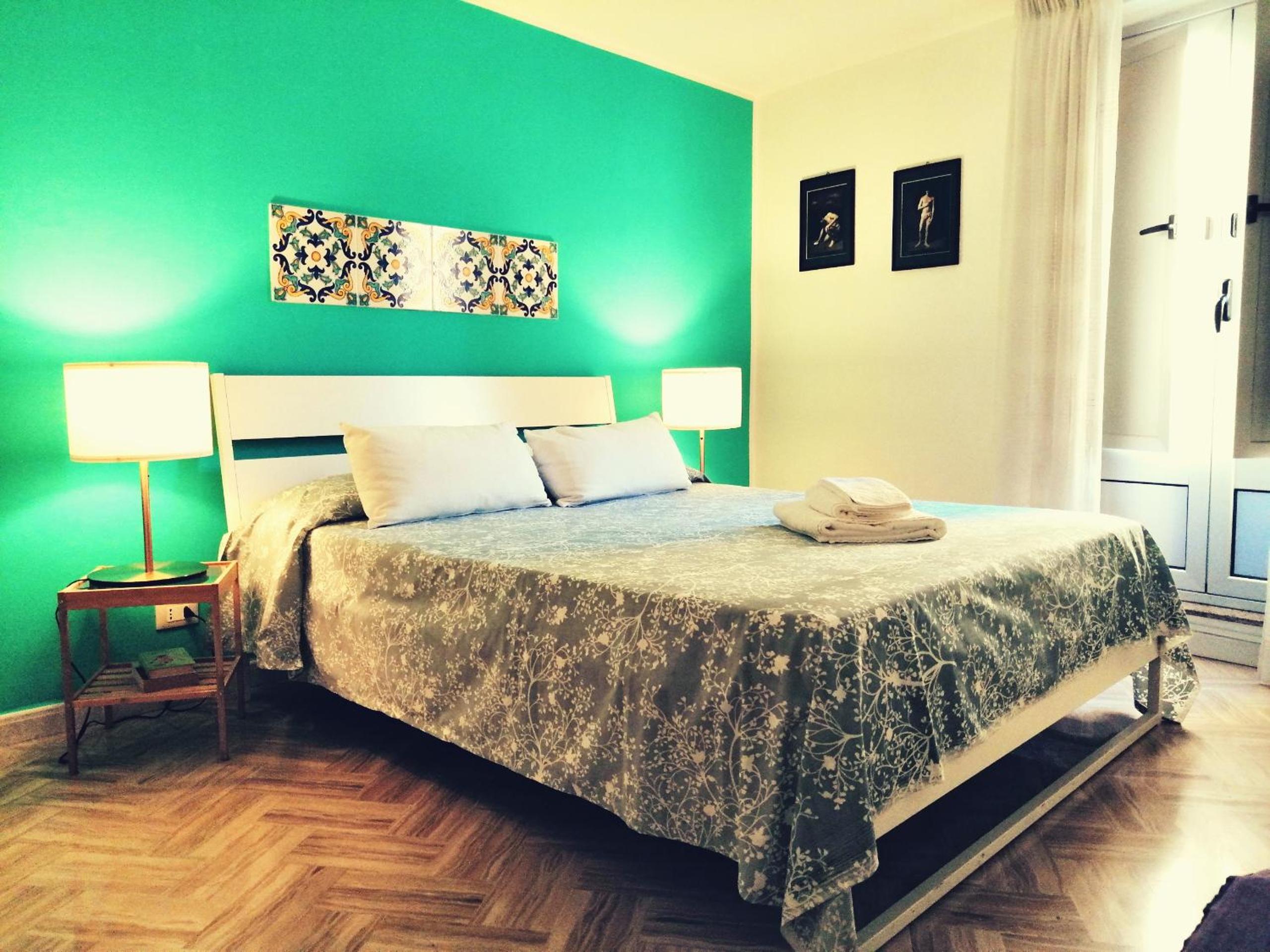 Apartment with Terrace - Photo 29