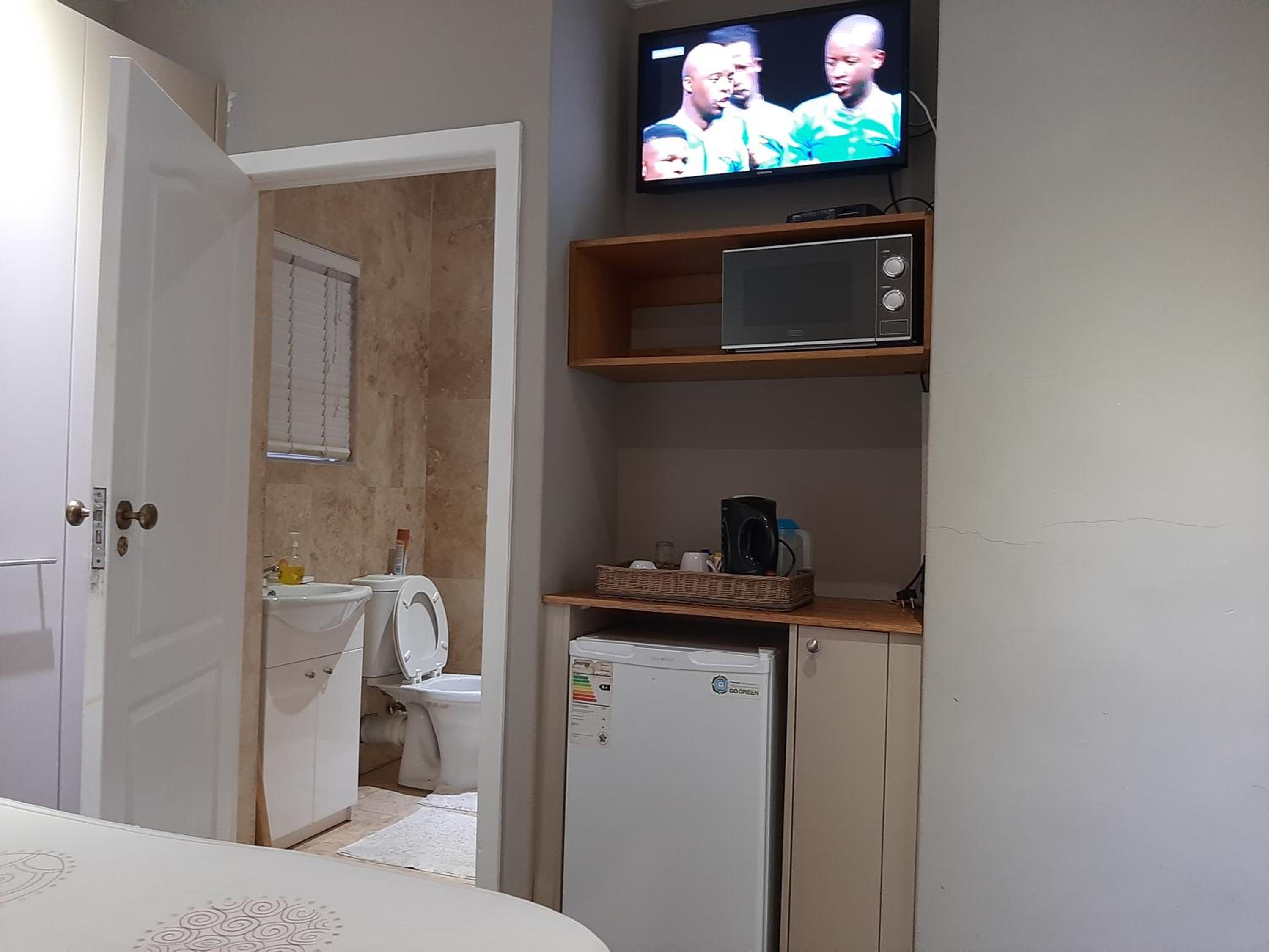 Double Room - Photo 3