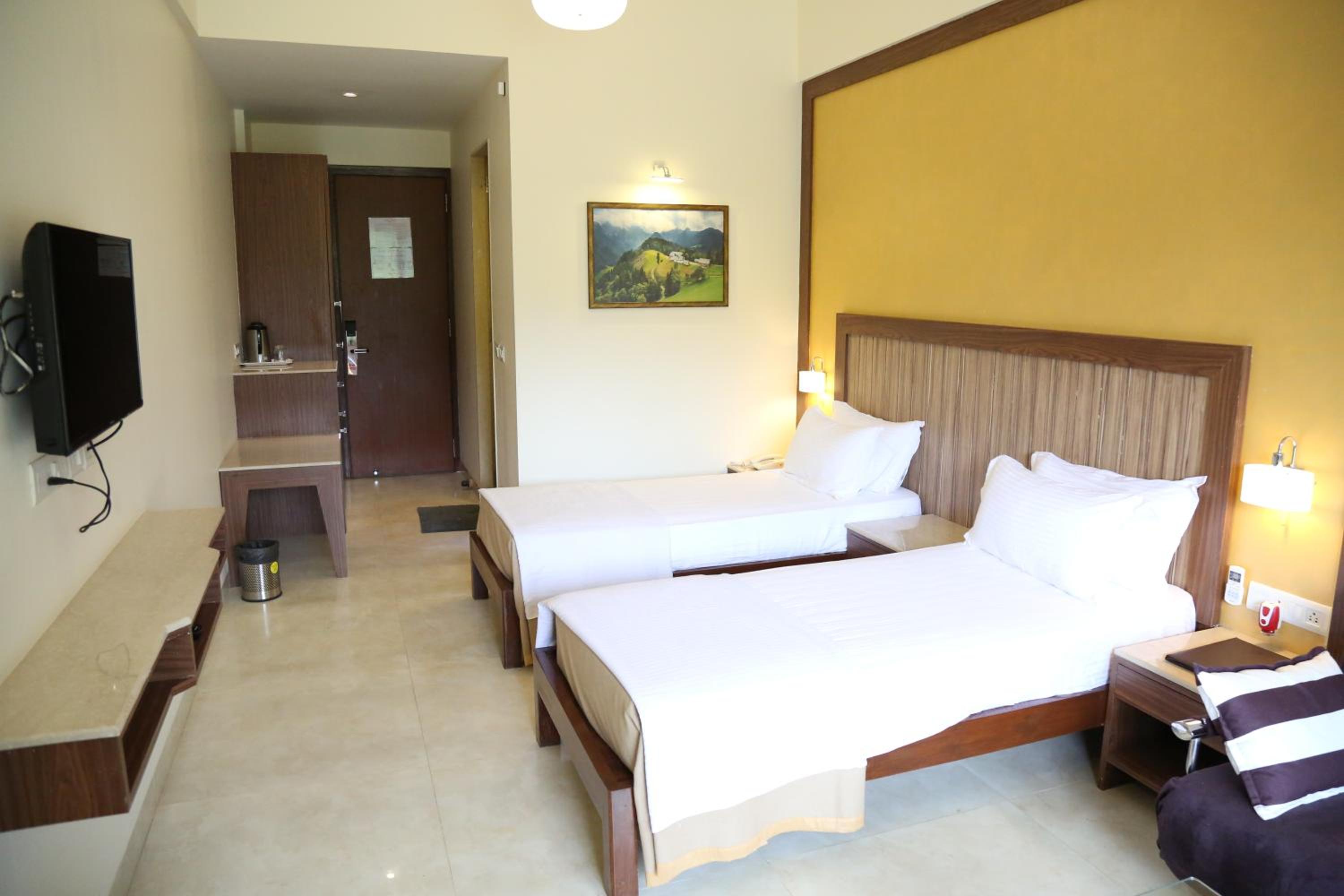 Deluxe Double Room photo 3