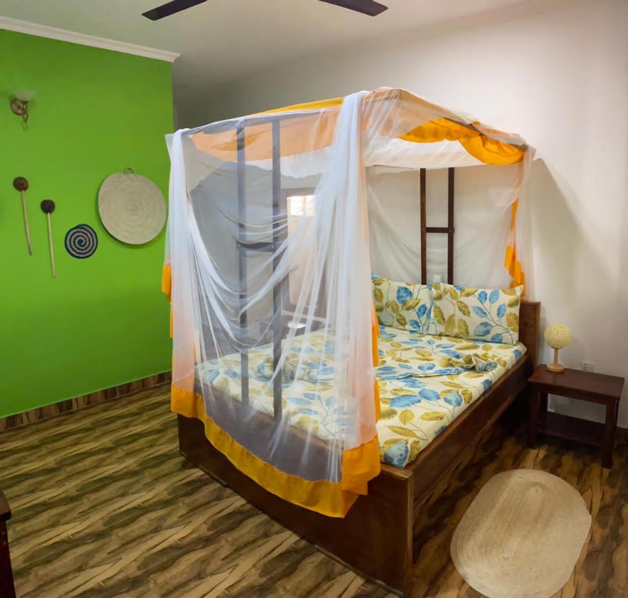 Double Room with Garden View - Photo 2