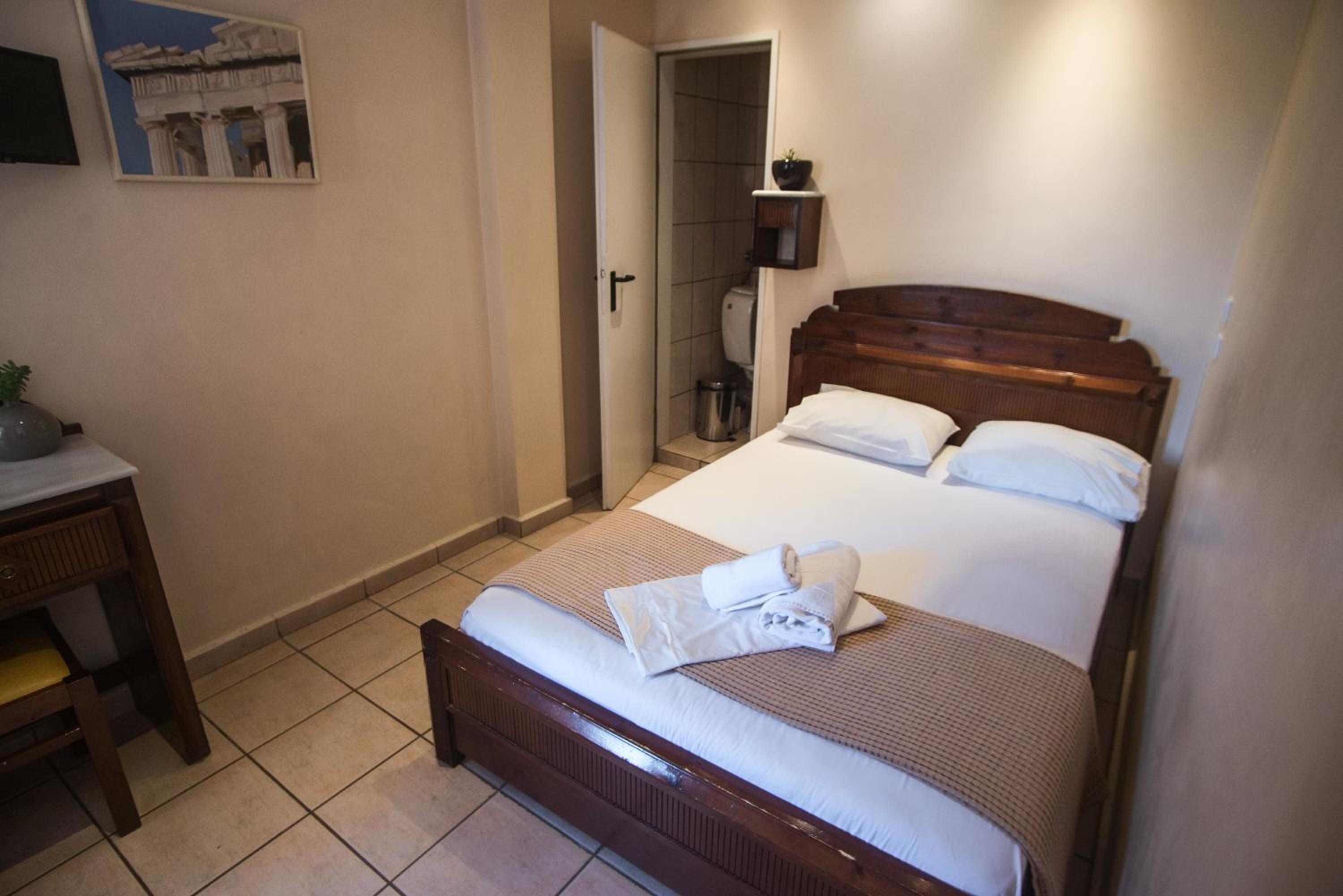 Double or Twin Room photo 1