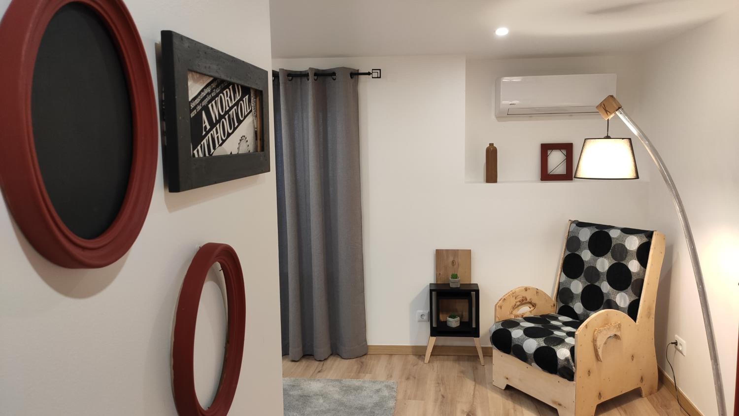 Four-Bedroom House photo 3