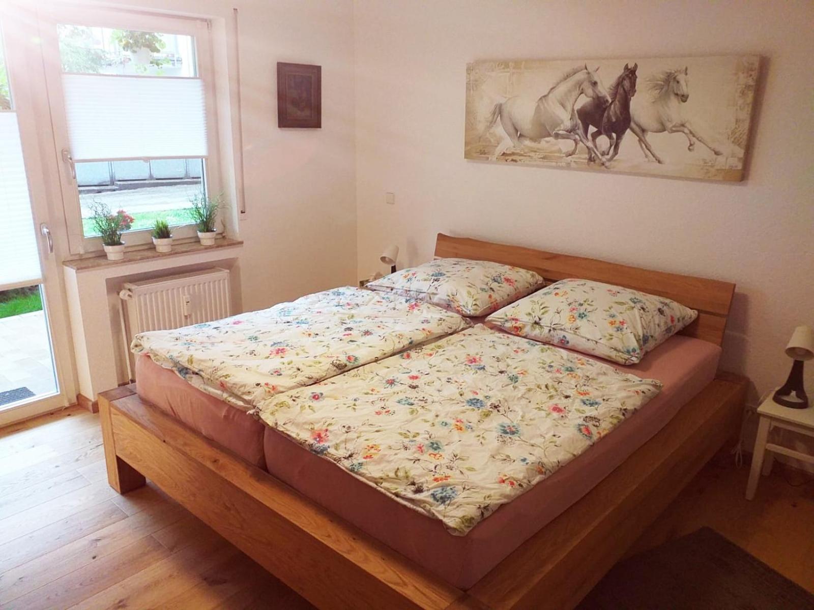 One-Bedroom Apartment - Photo 1