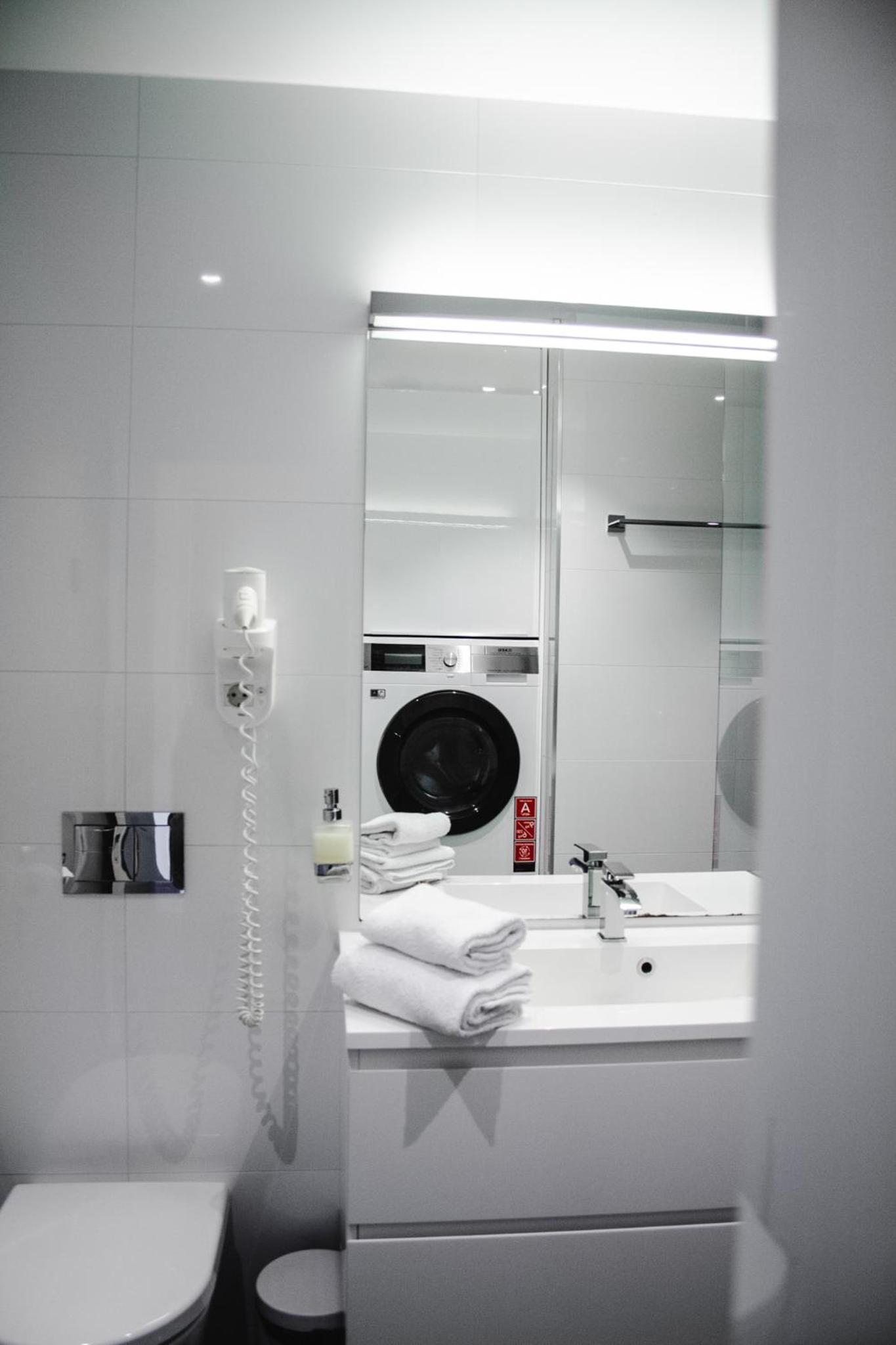 Two-Bedroom Apartment - Photo 20