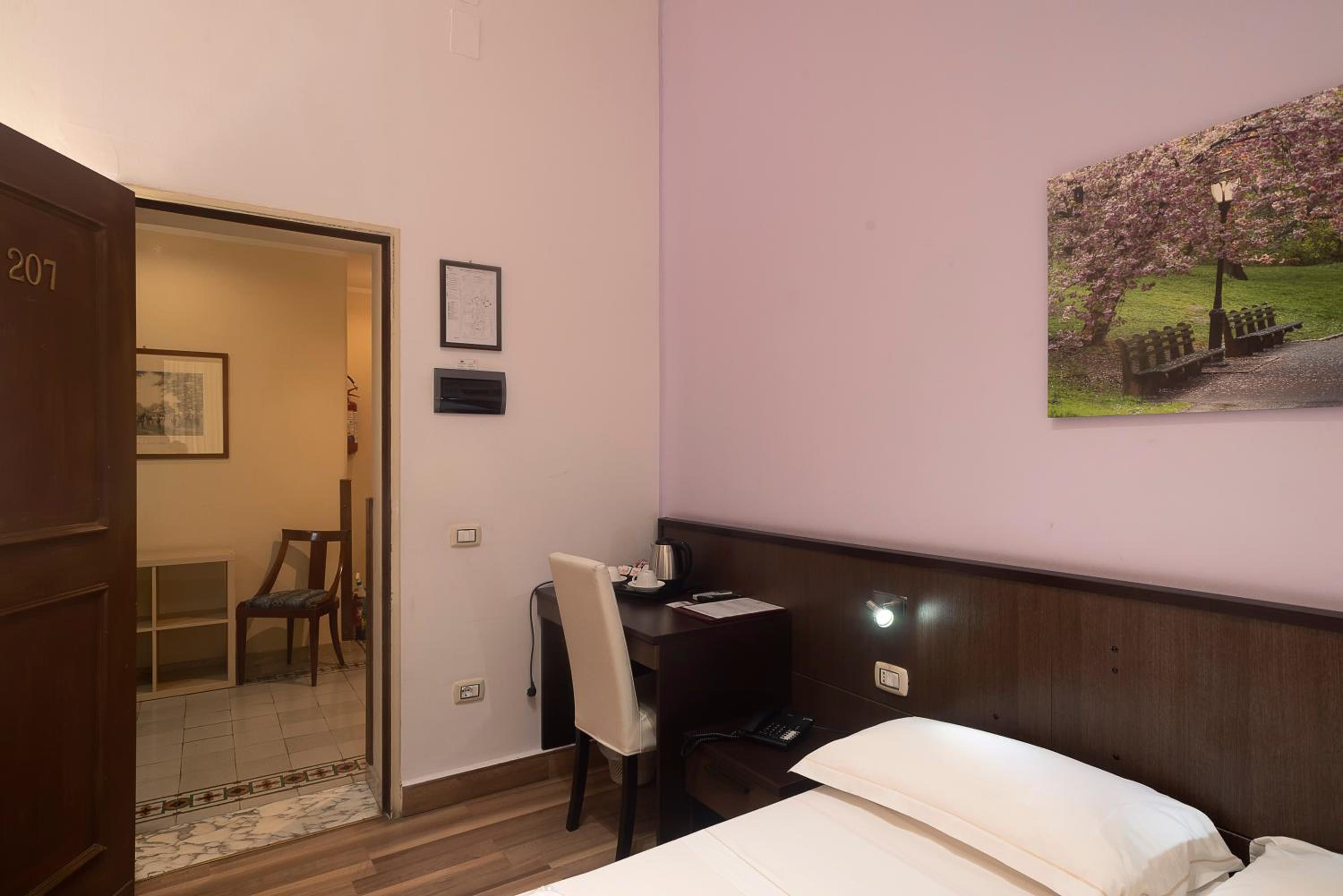 Double or Twin Room - Photo 2