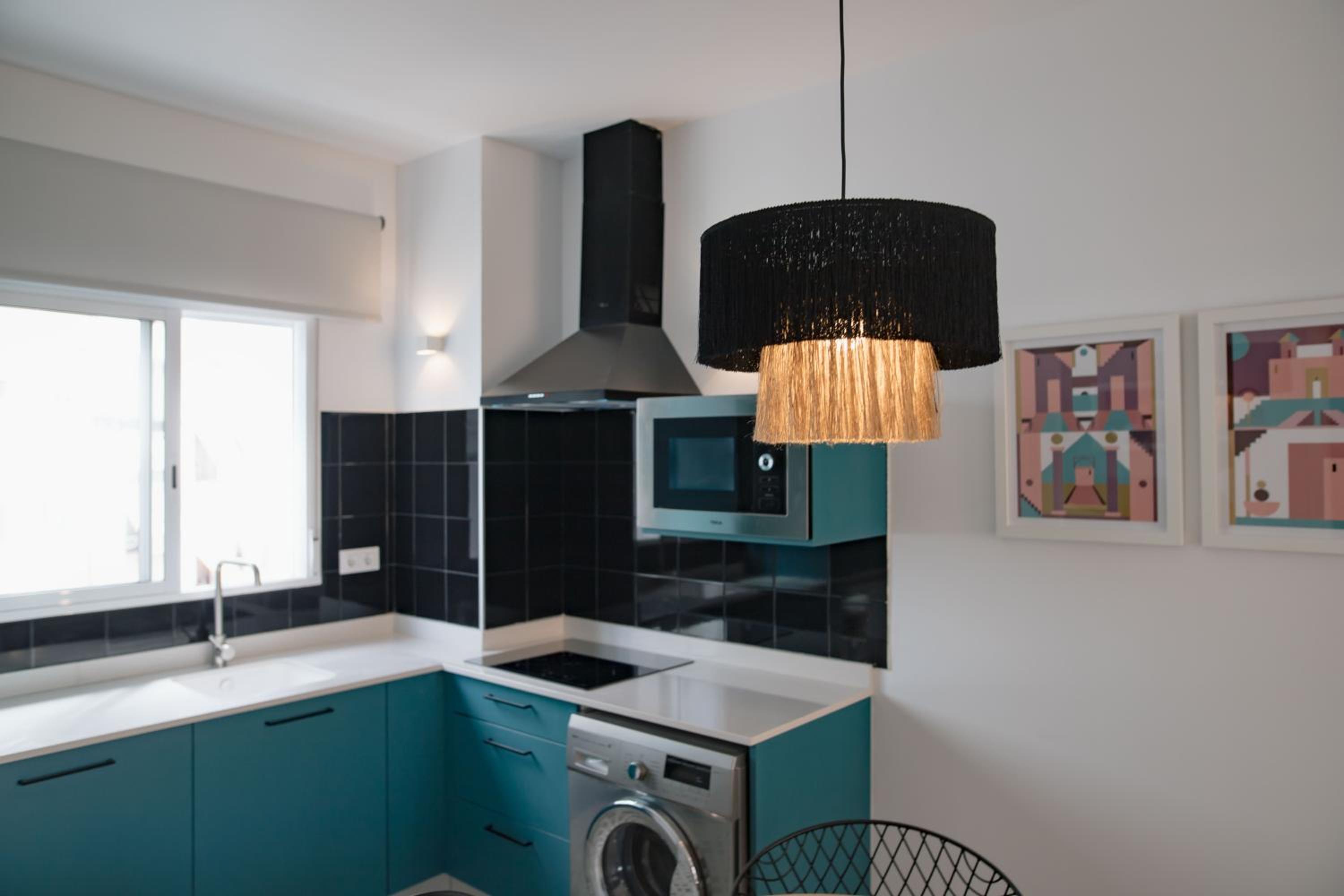 One-Bedroom Apartment with Terrace - Photo 7