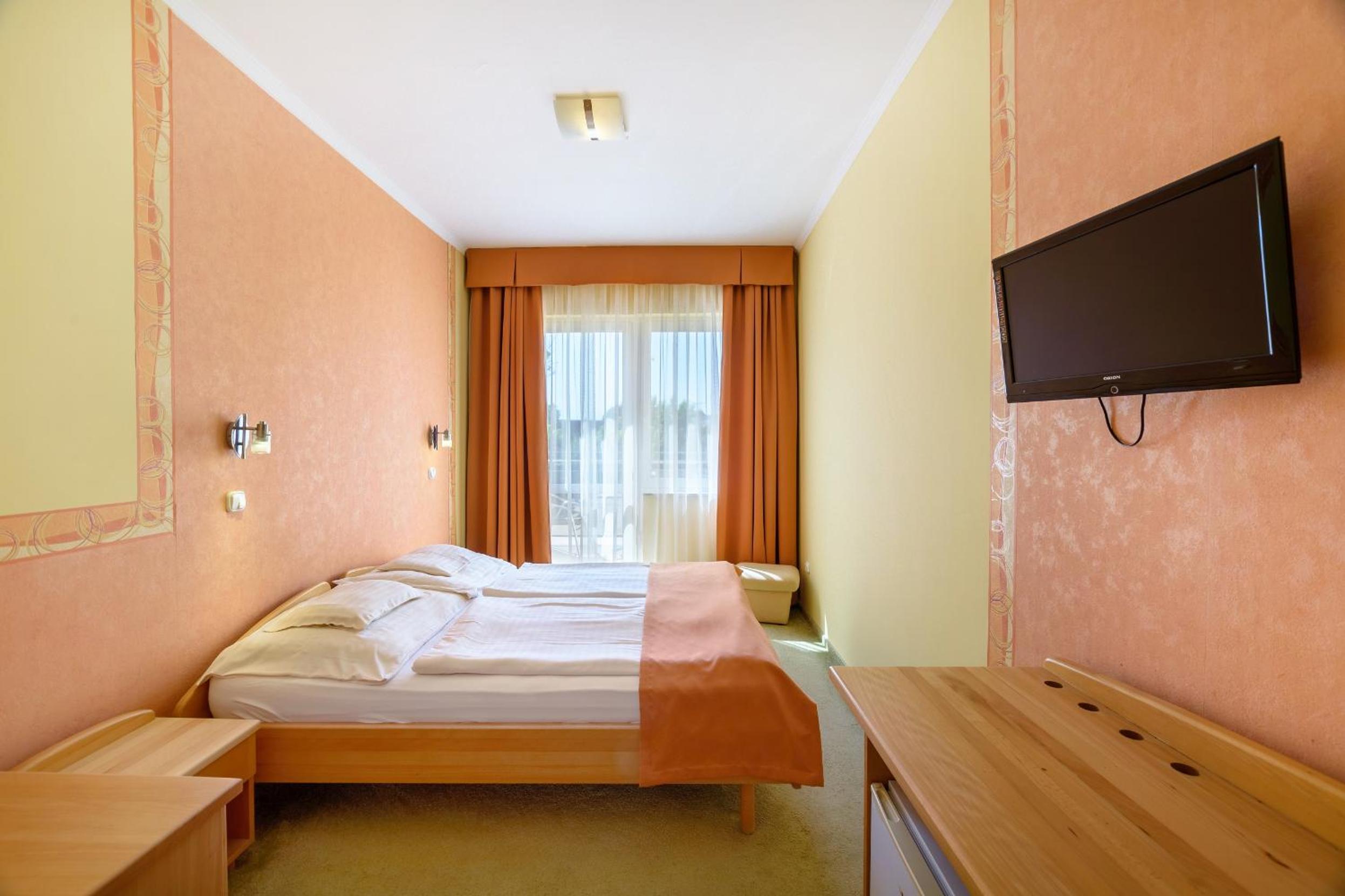 Standard Double Room photo 1