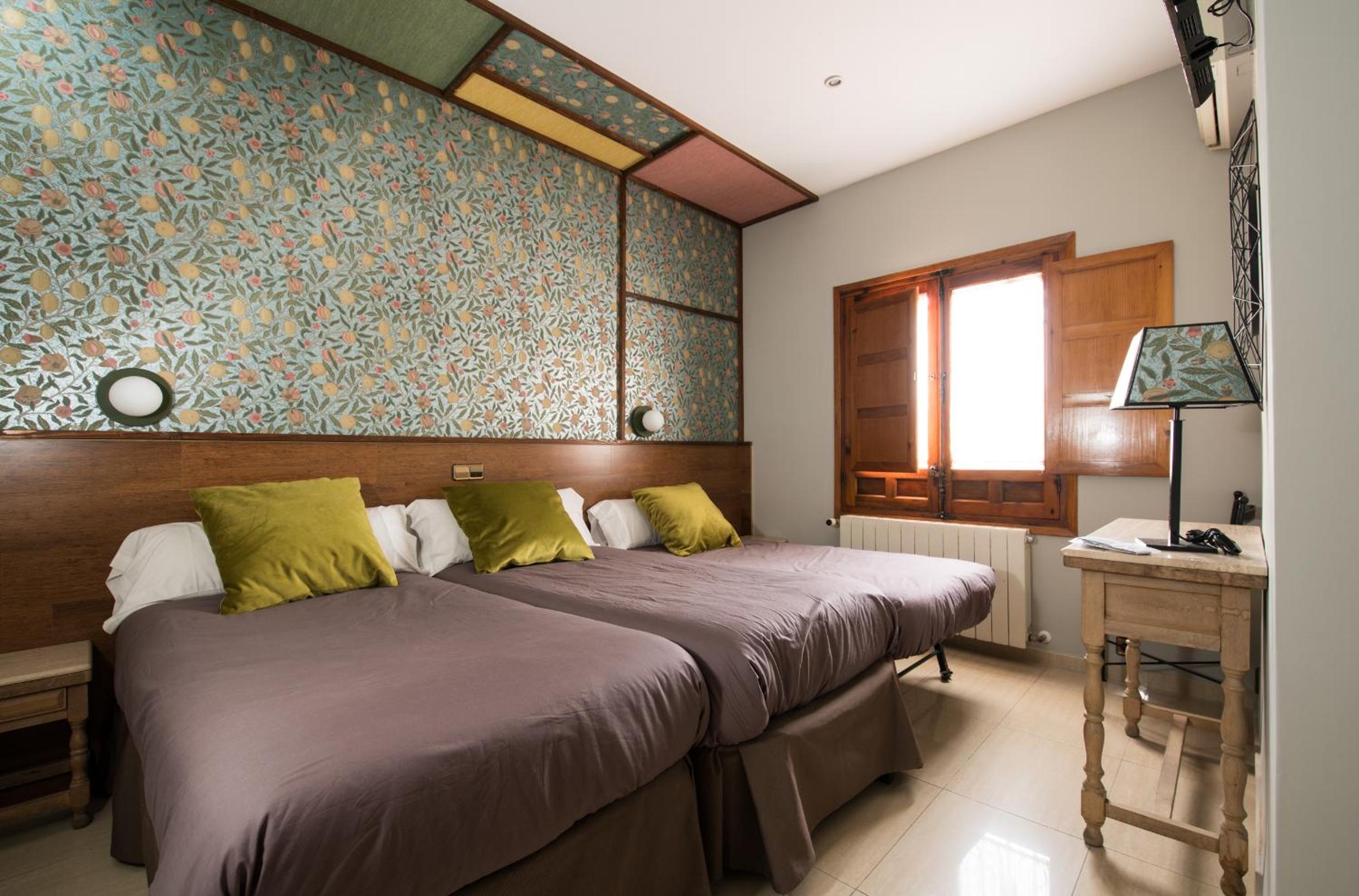 Triple Room - Photo 7