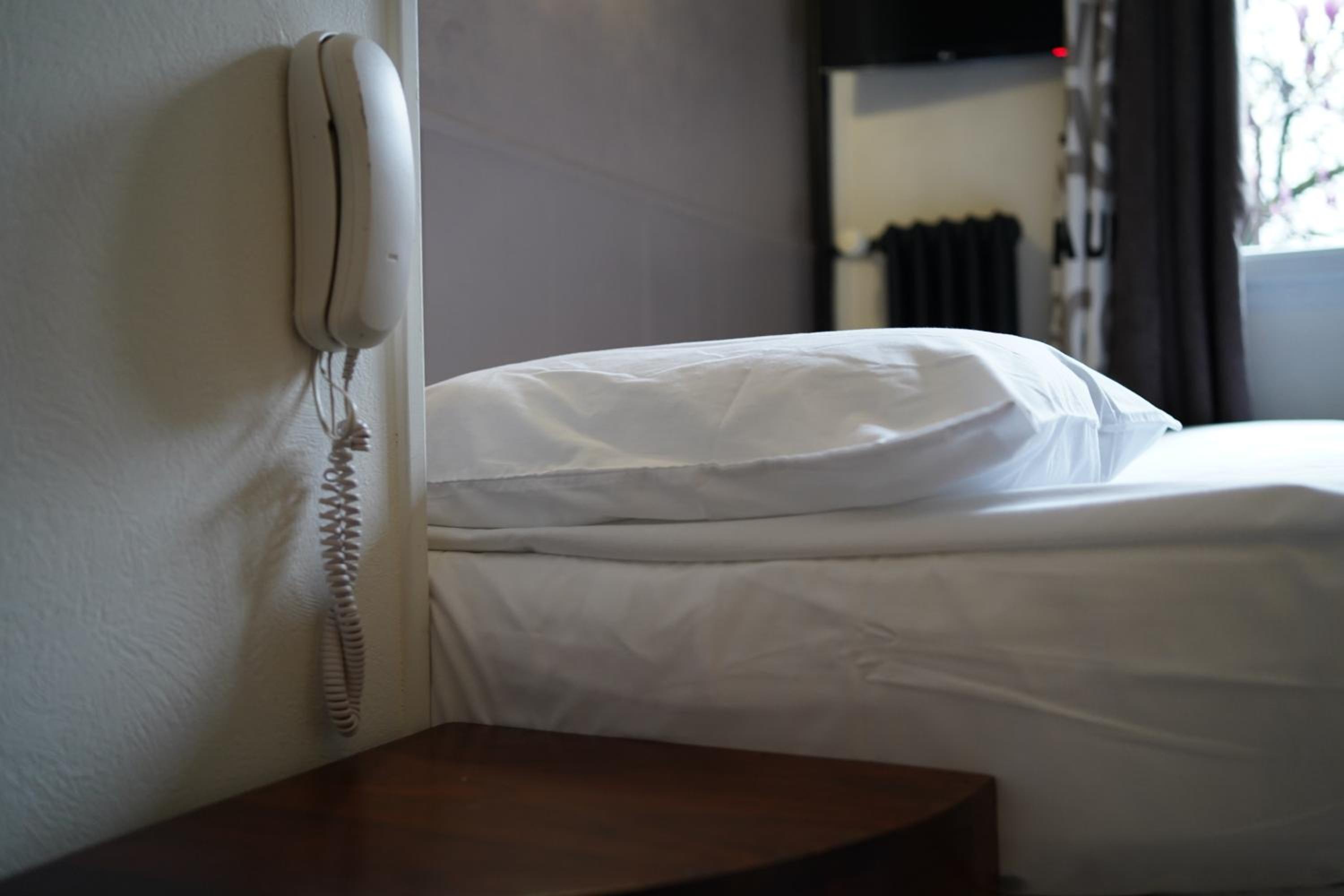 Economy Double Room - Photo 6