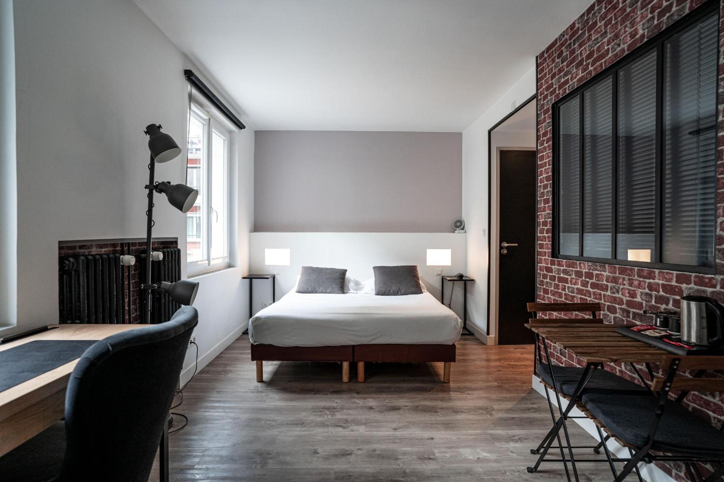 Double or Twin Room - Photo 1