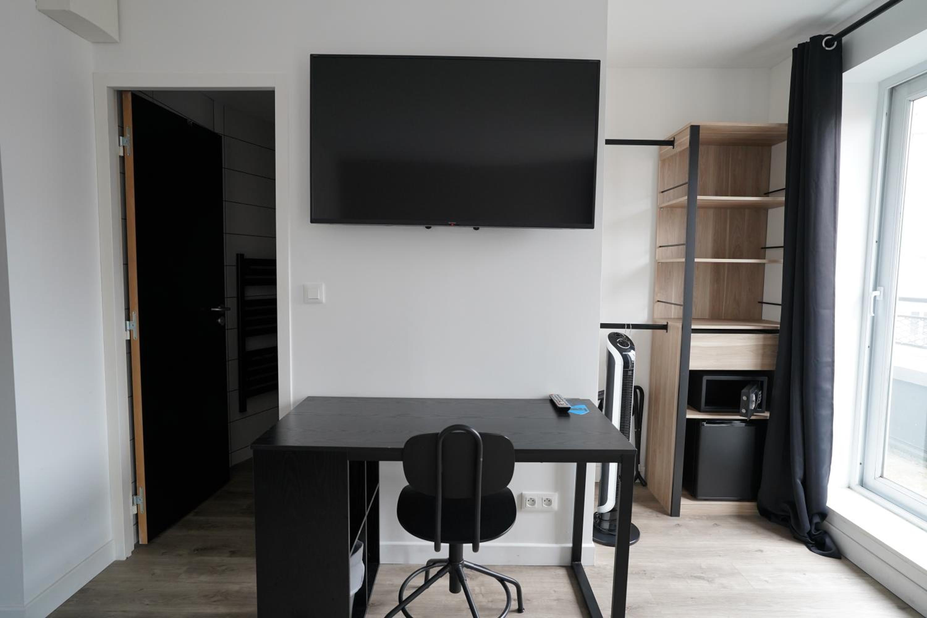 Double or Twin Room - Photo 2