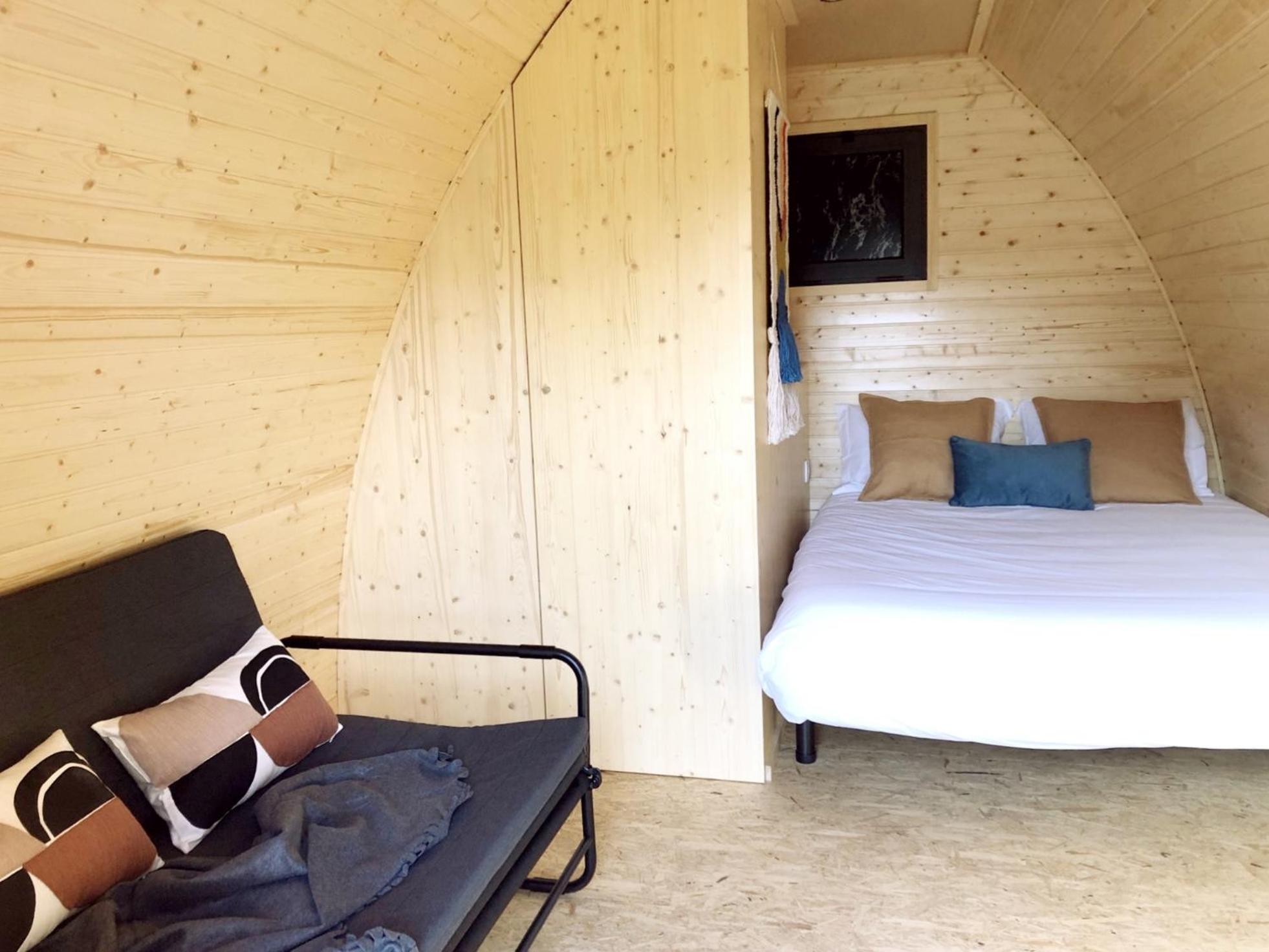 Double Room - Photo 11