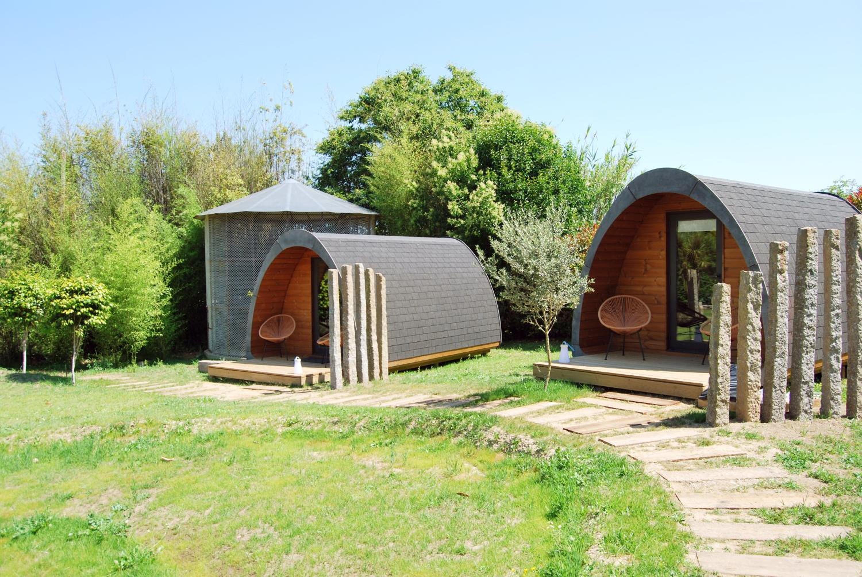Bungalow with Garden View - Photo 11