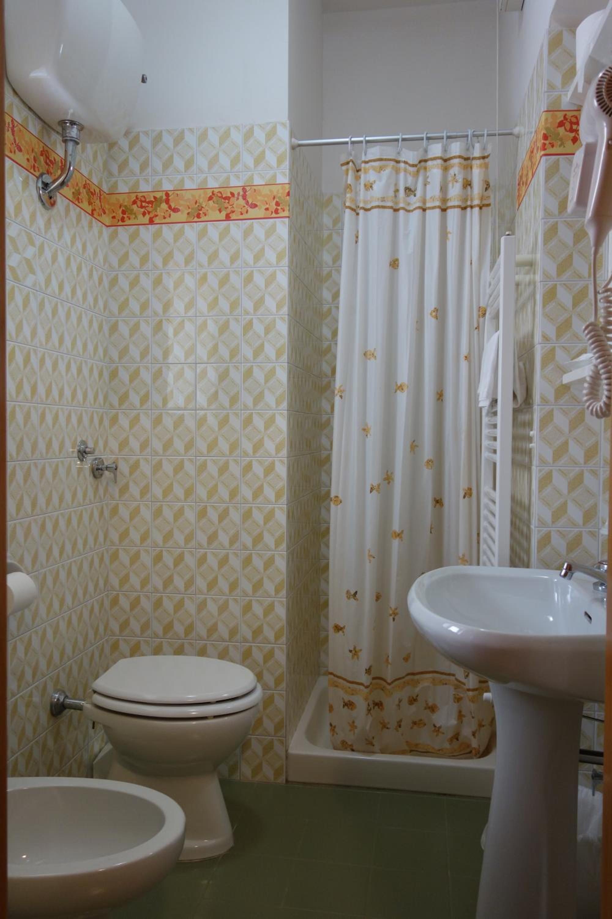 Economy Double or Twin Room photo 3