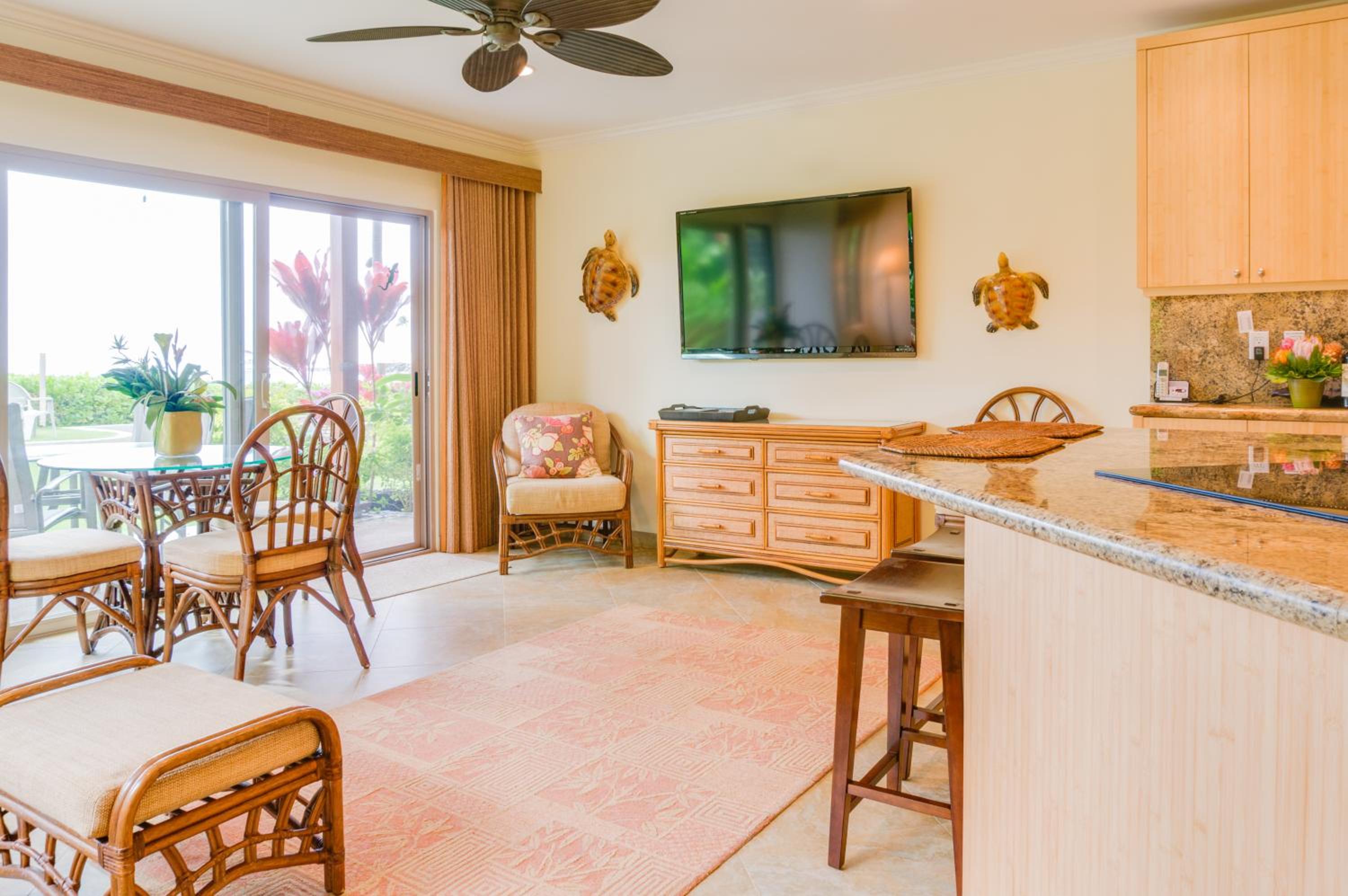 One-Bedroom Suite with Ocean View photo 1