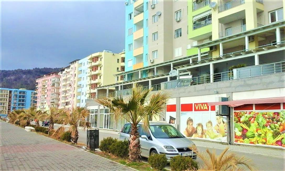 Apartment with Balcony photo 2
