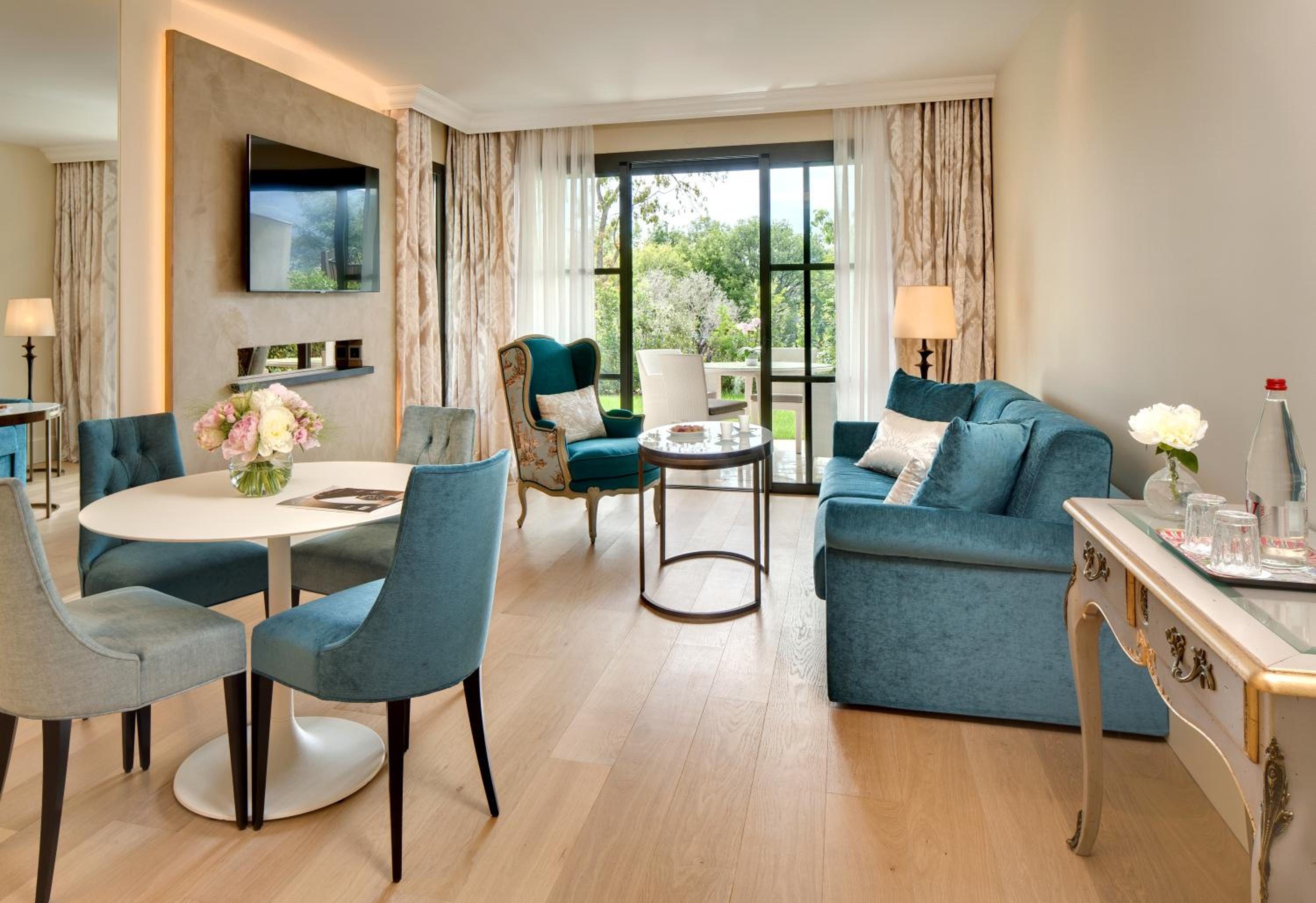 Suite with Spa Bath