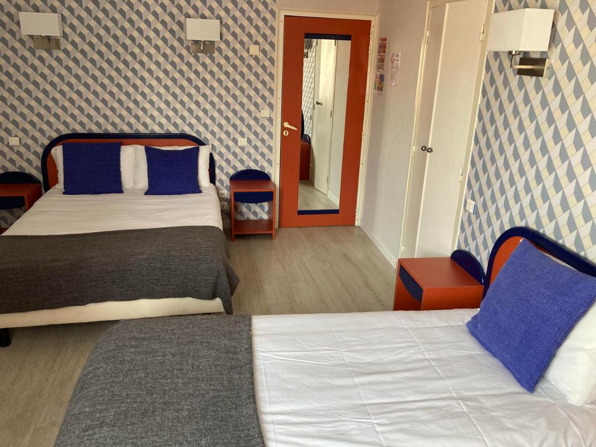 Standard King Room photo 3
