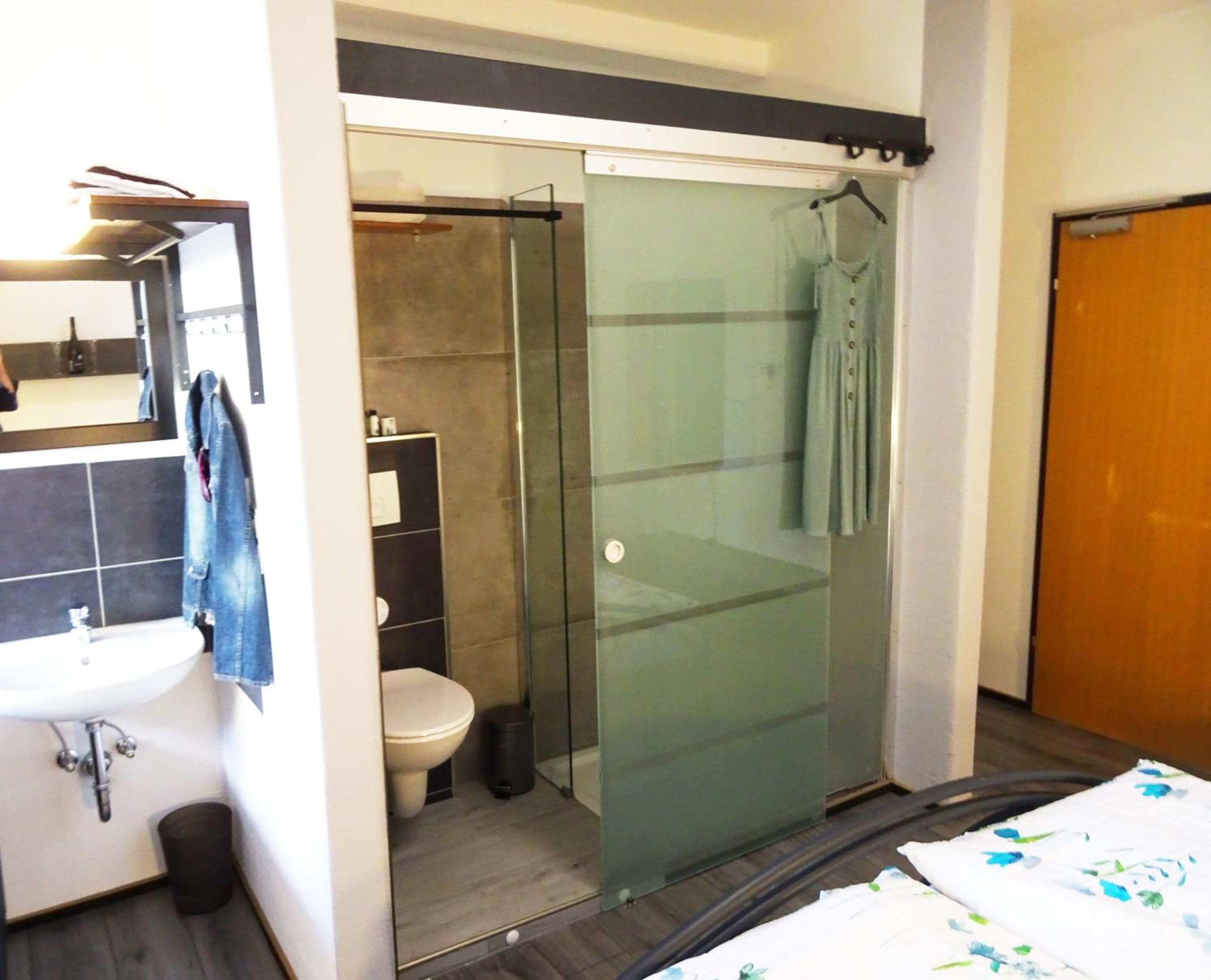 Deluxe Double Room with Balcony - Photo 6