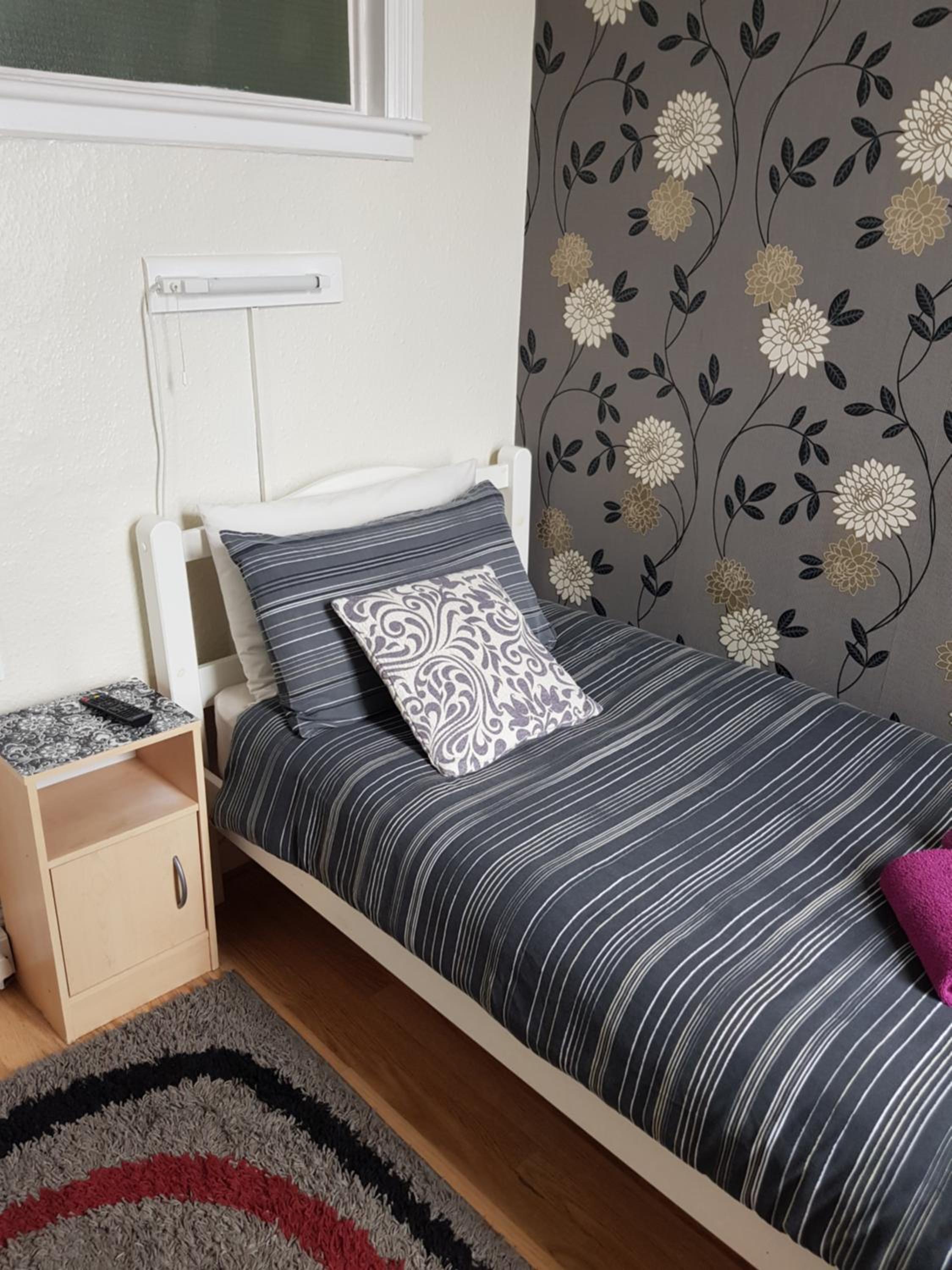 Single Room photo 3