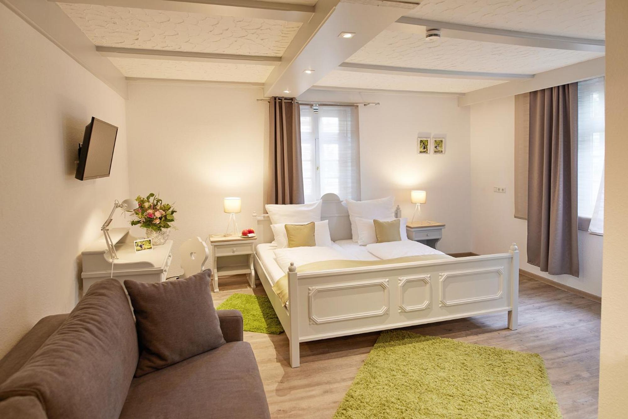 Standard Double Room - Photo 1