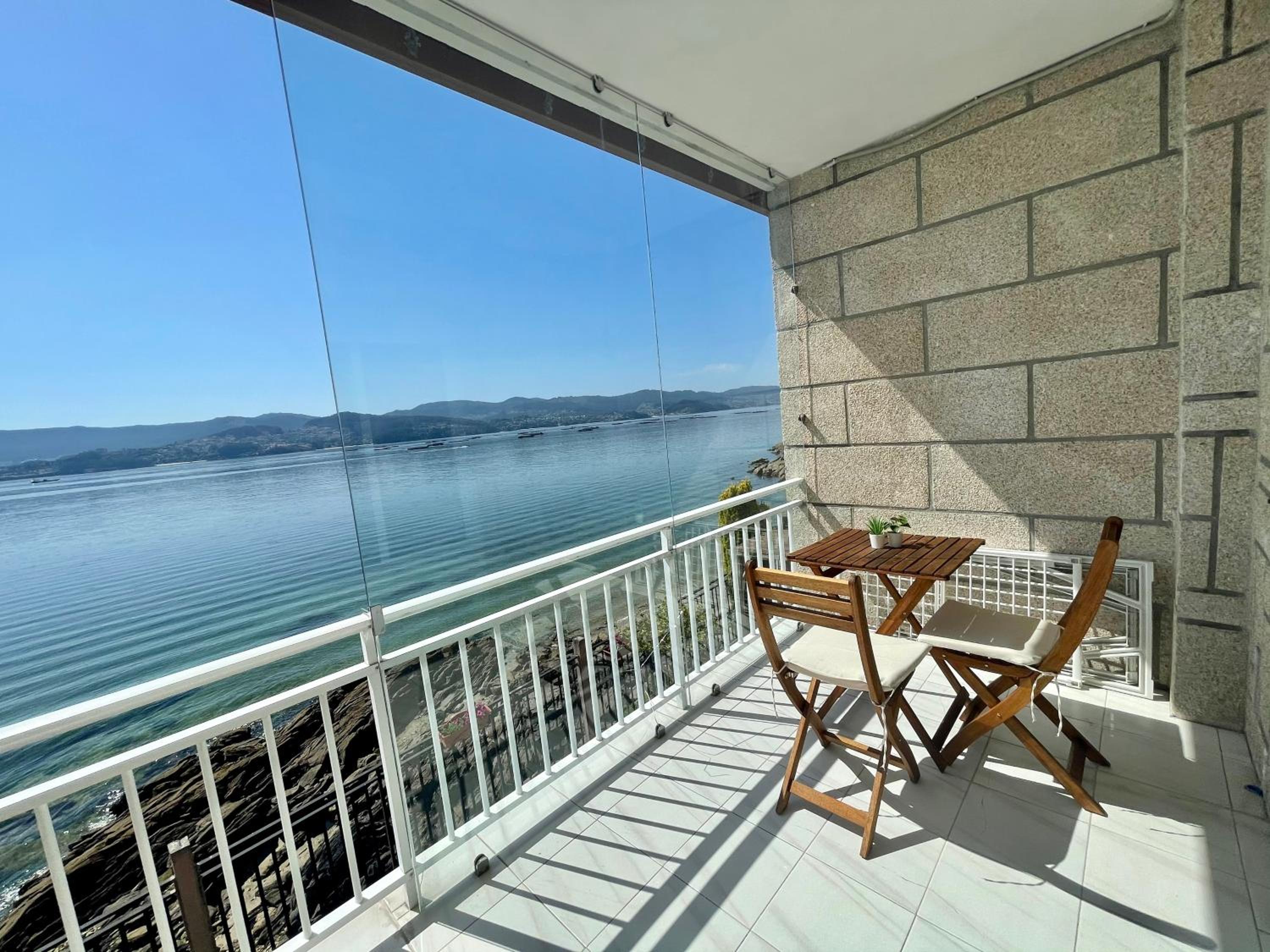 Apartment with Terrace photo 3