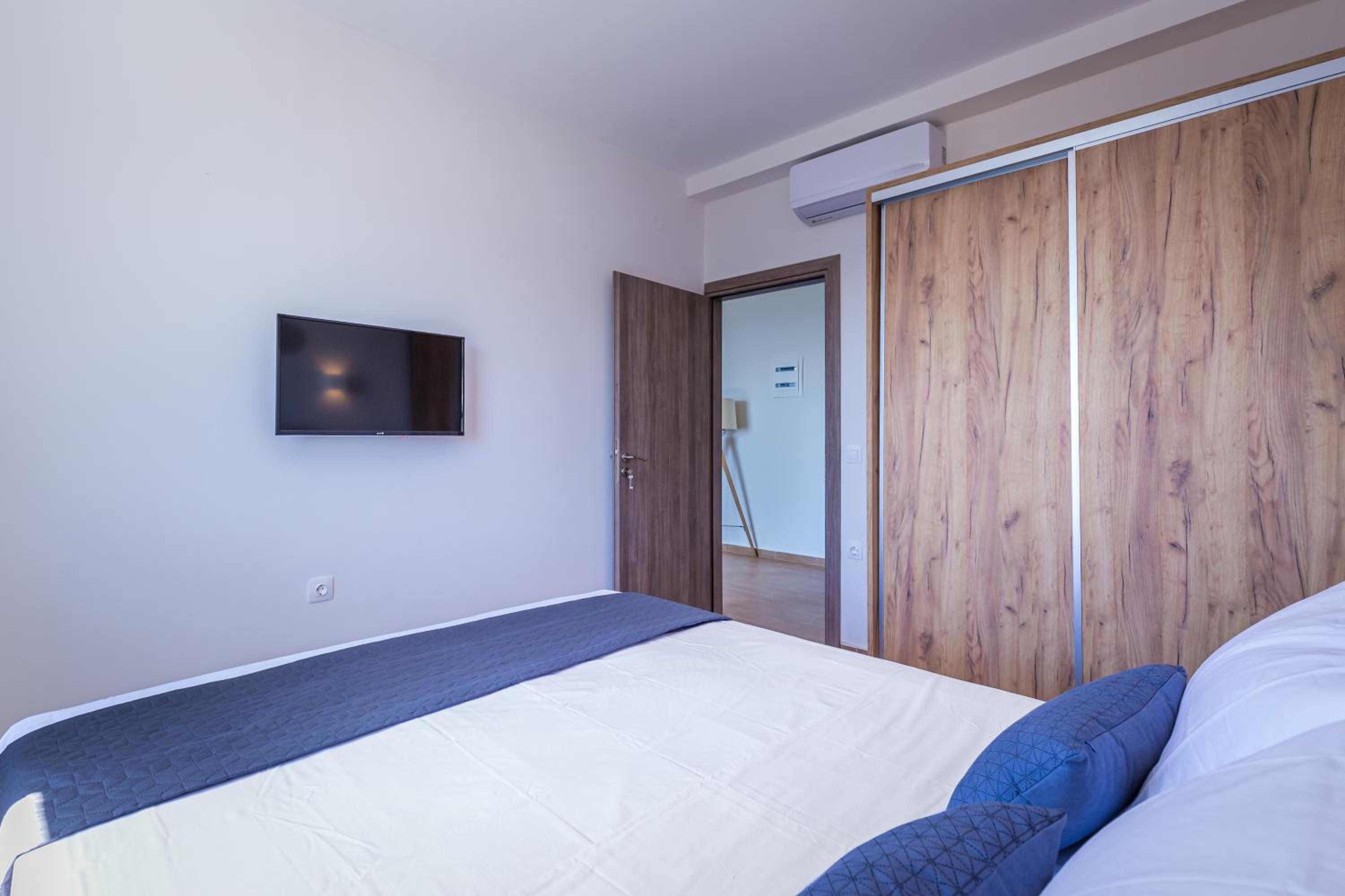 Junior Suite with Sea View - Photo 10