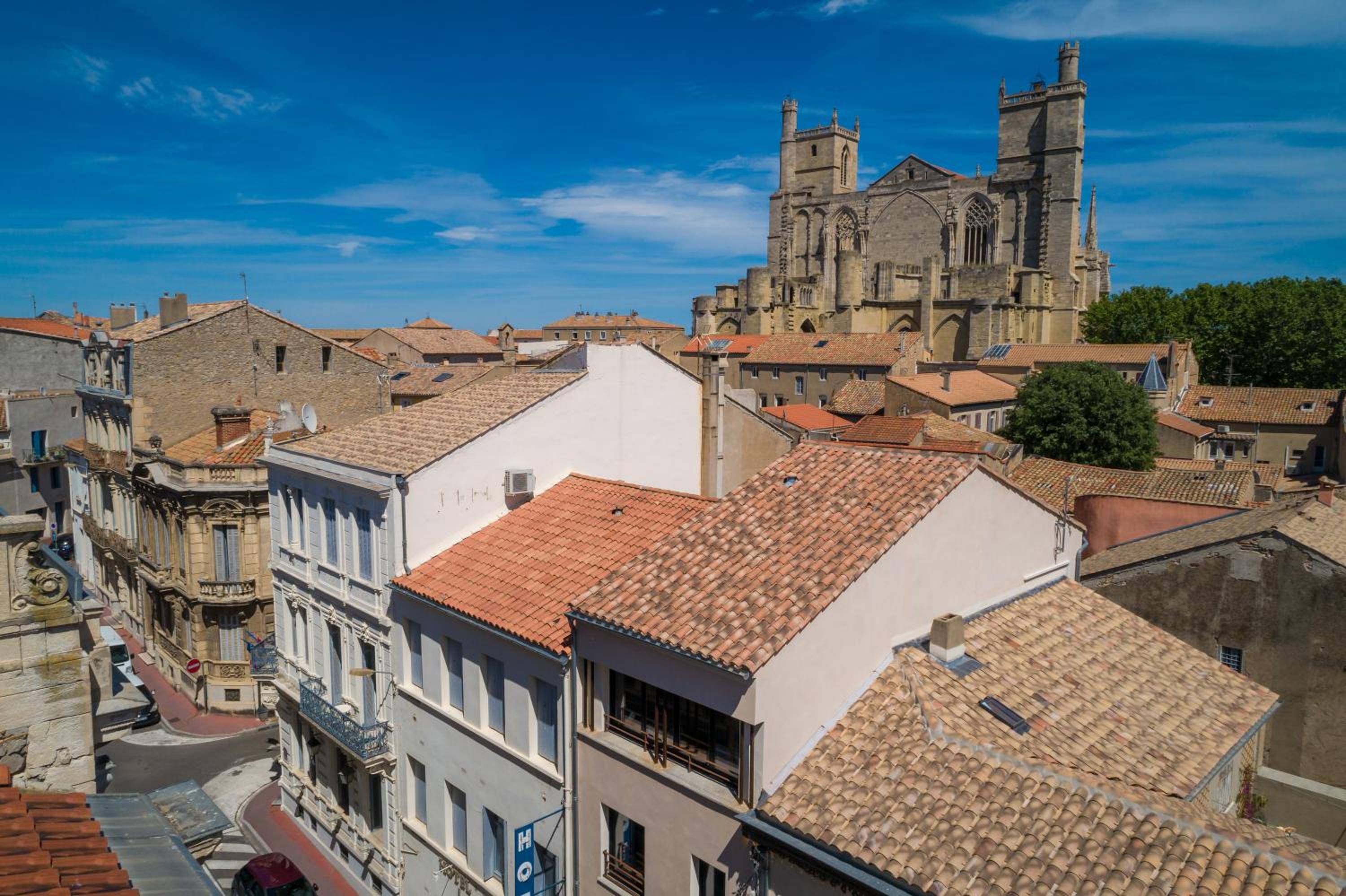 Superior Double Room Cathedral View - Photo 4