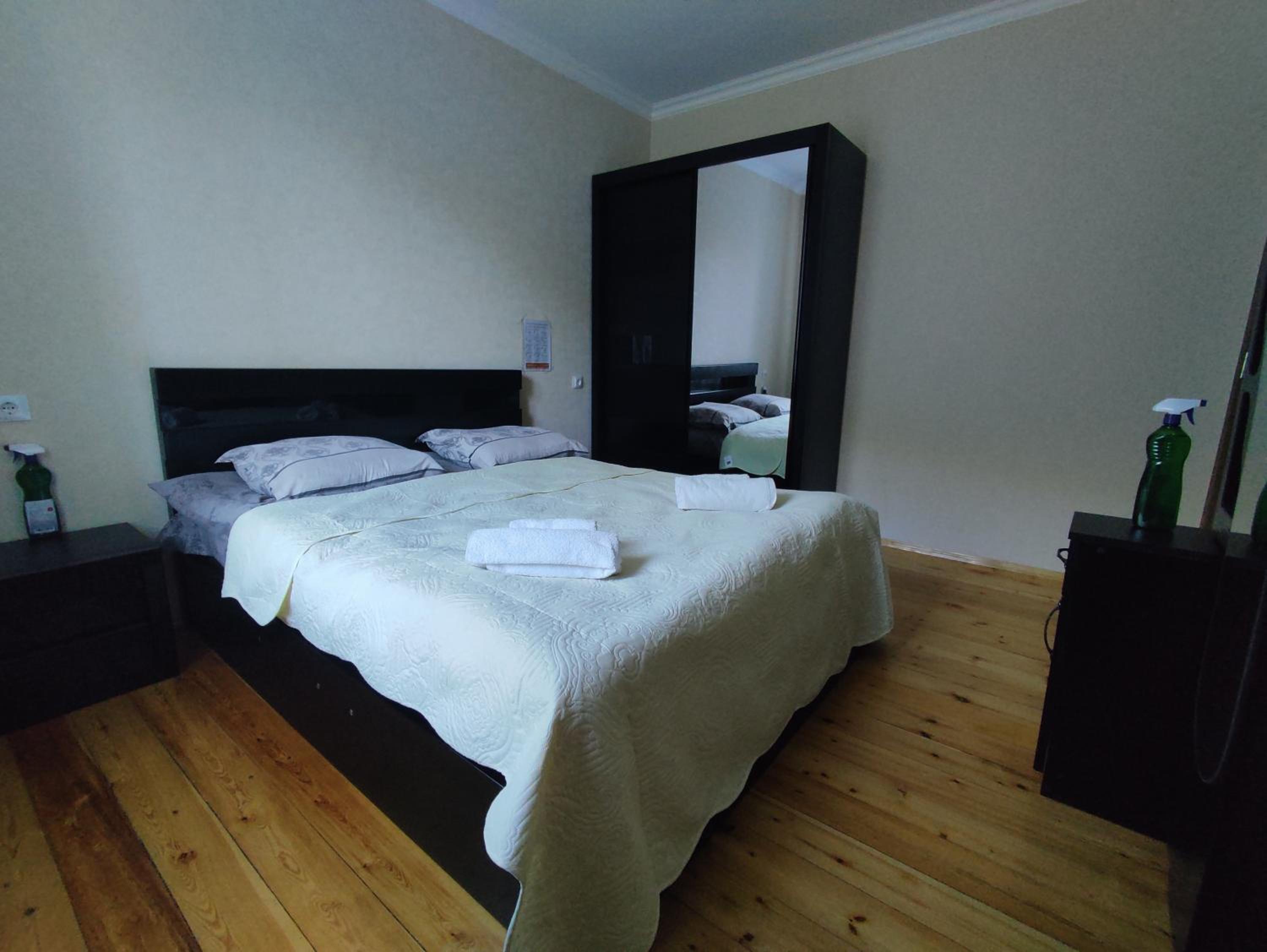 Deluxe Double Room with Shower