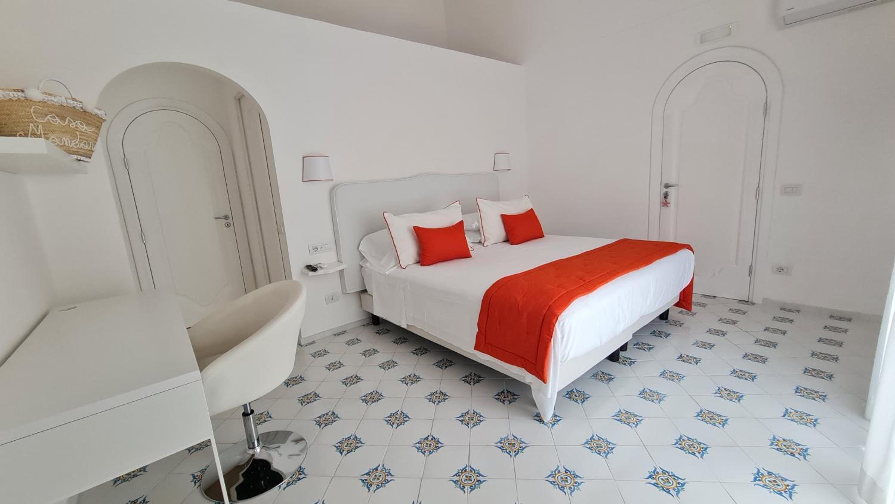 Double or Twin Room with Terrace photo 2