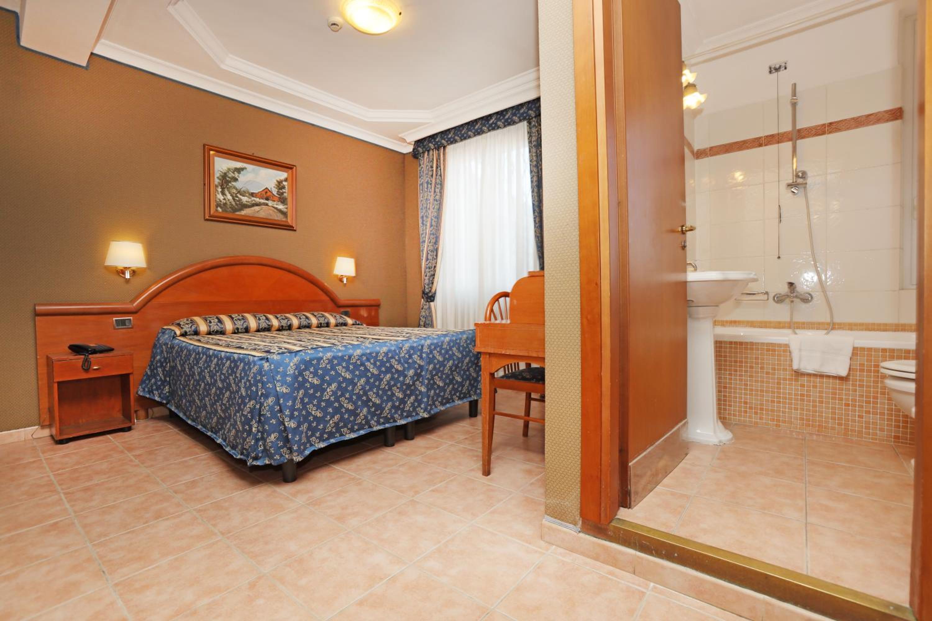 Double Room photo 3