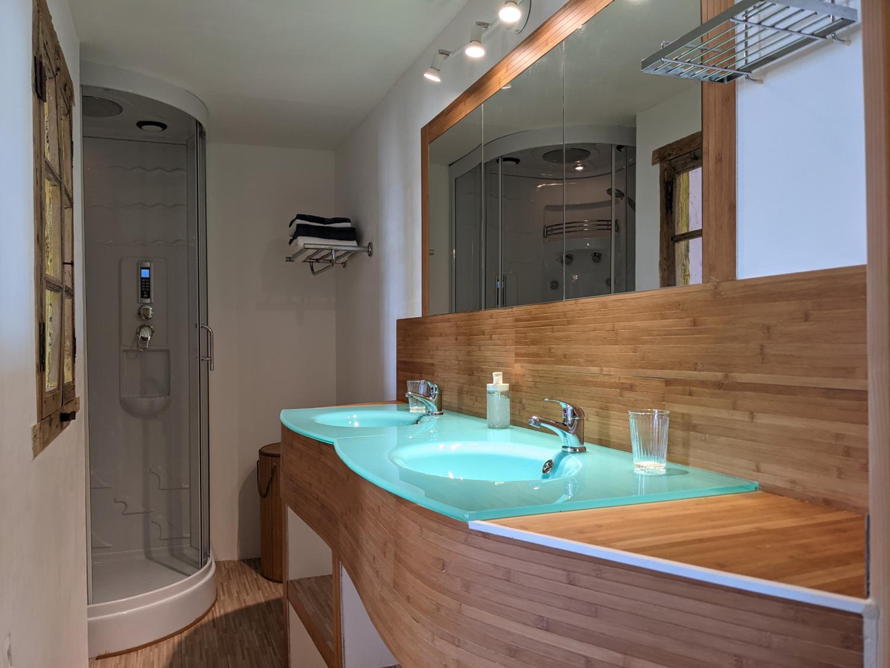 Double Room with Private Bathroom photo 3