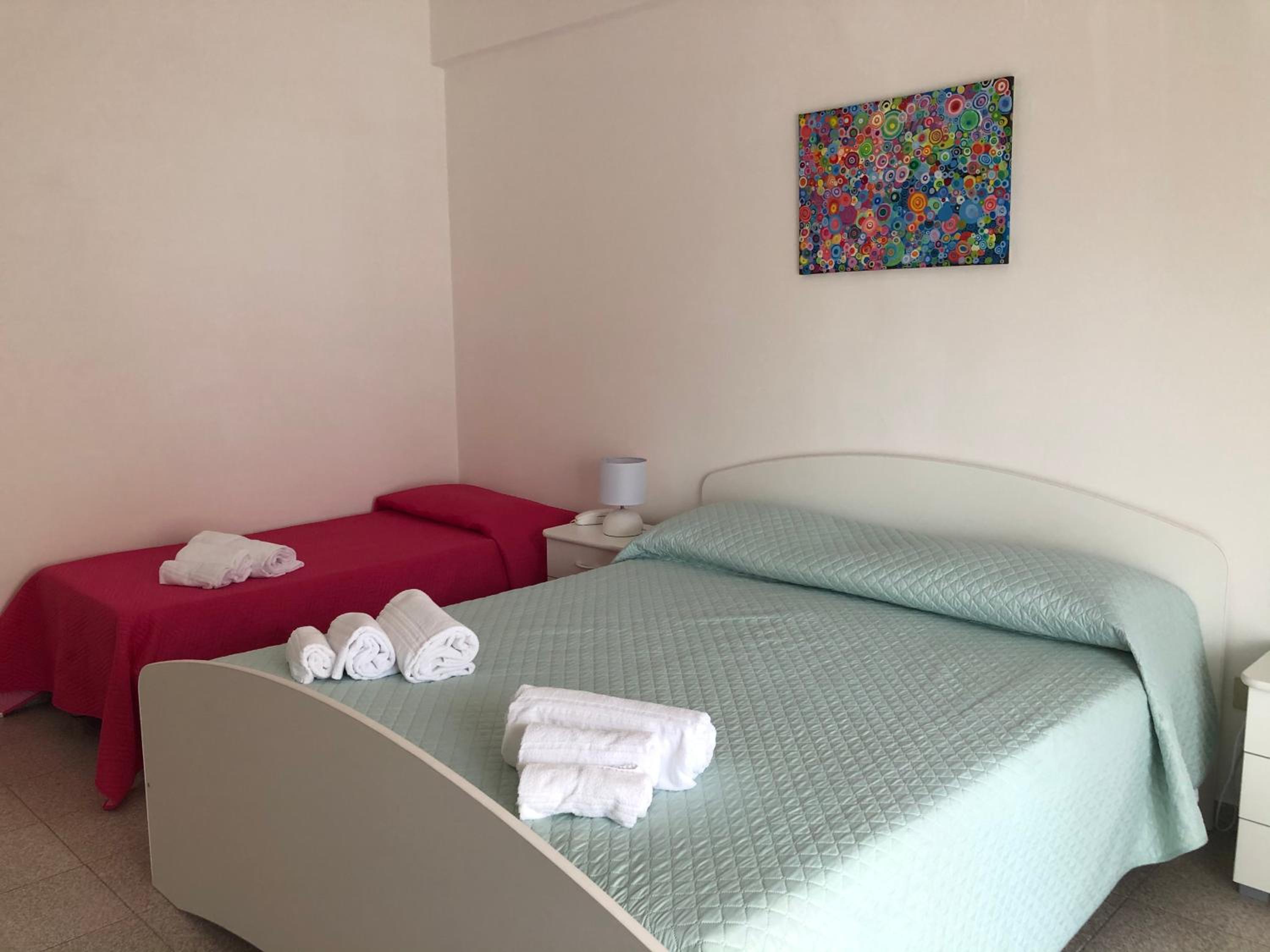 Deluxe Triple Room photo 2
