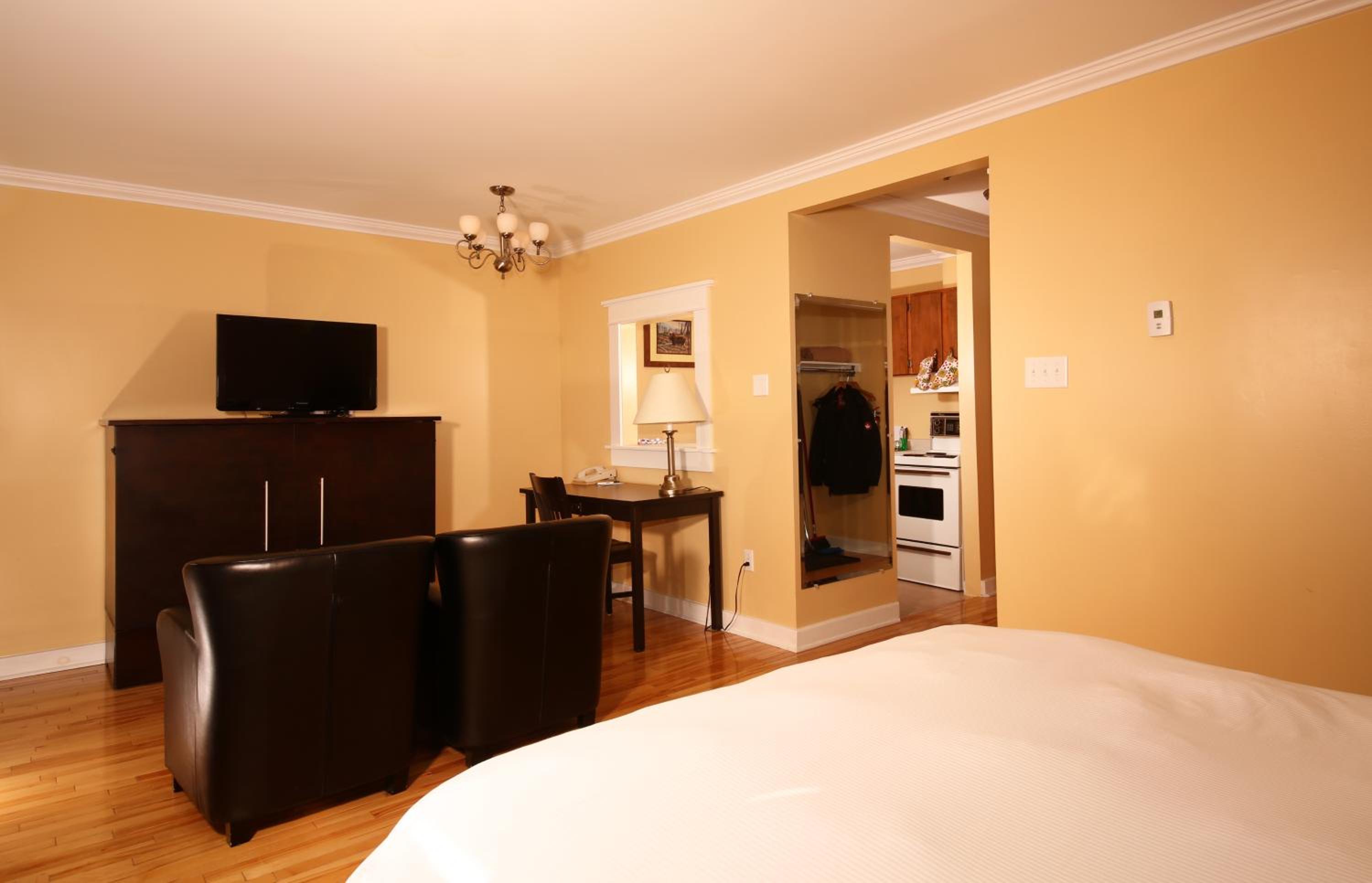 Deluxe Suite photo 2