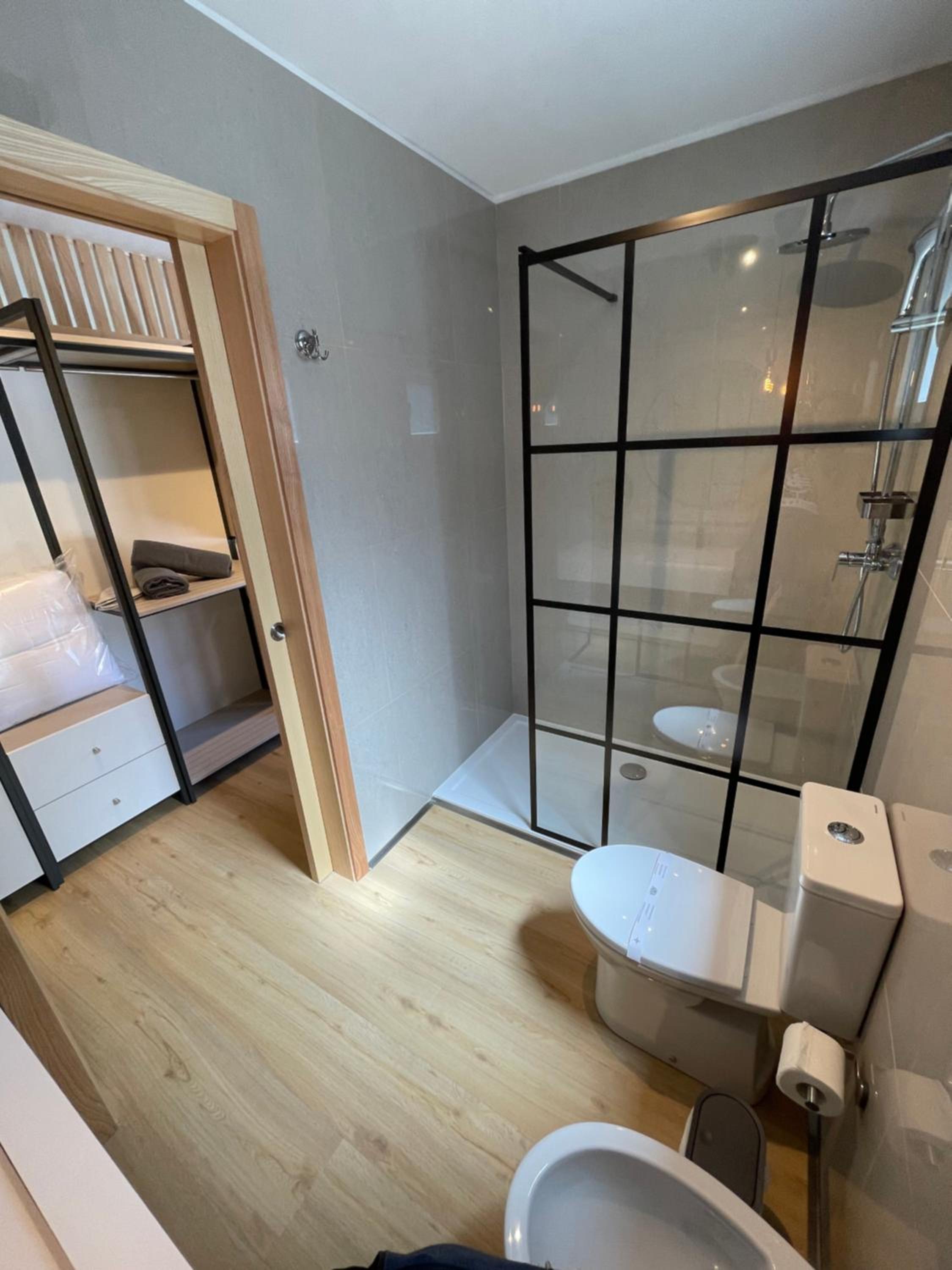 Deluxe Bungalow - Photo 8