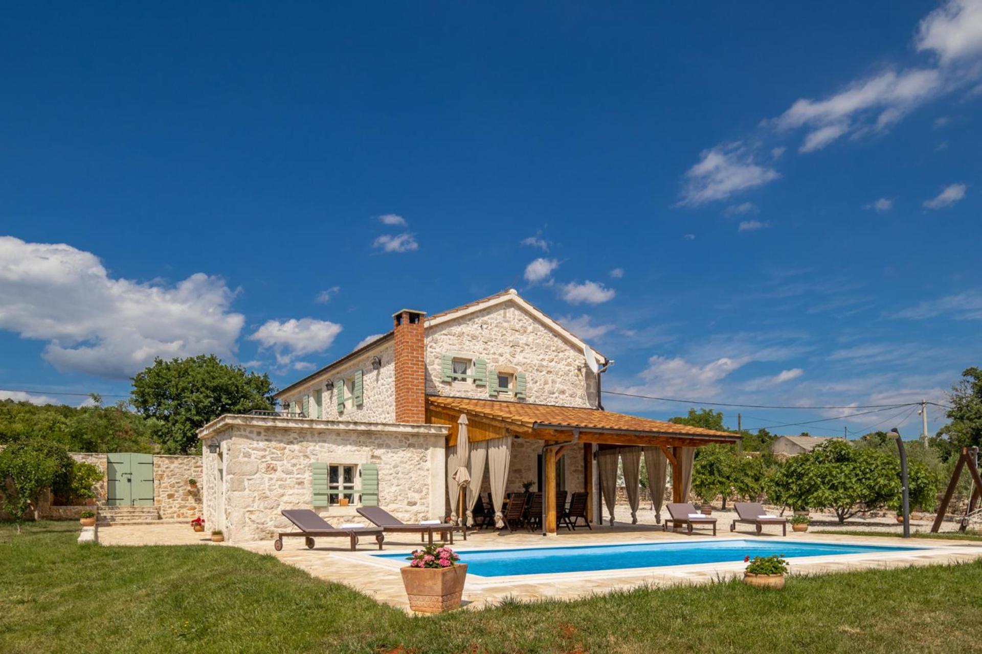 Villa with Private Pool photo 1