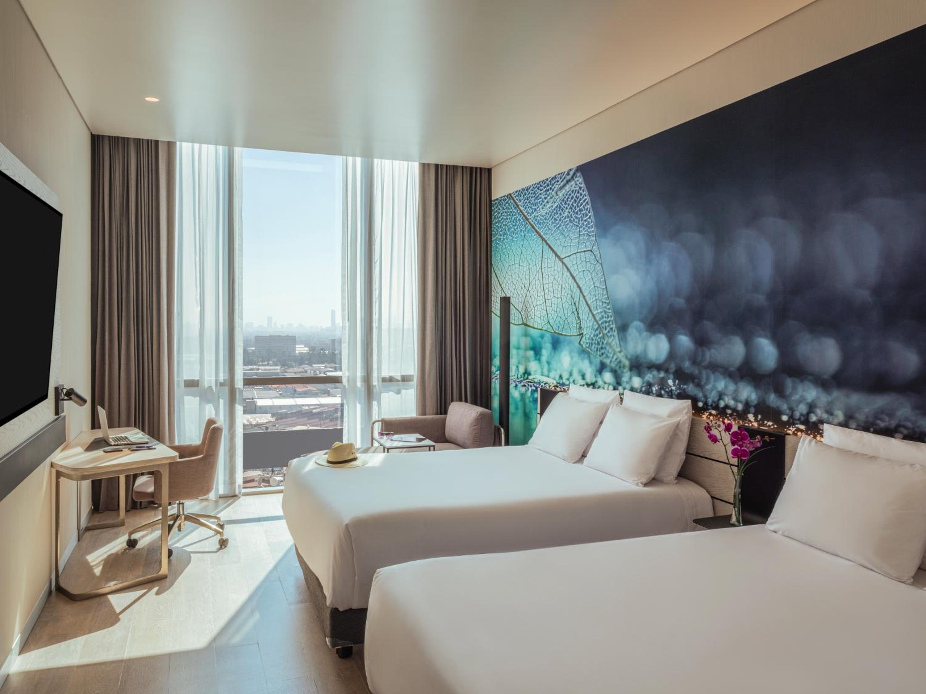 Superior Double Room with Two Double Beds - Photo 1