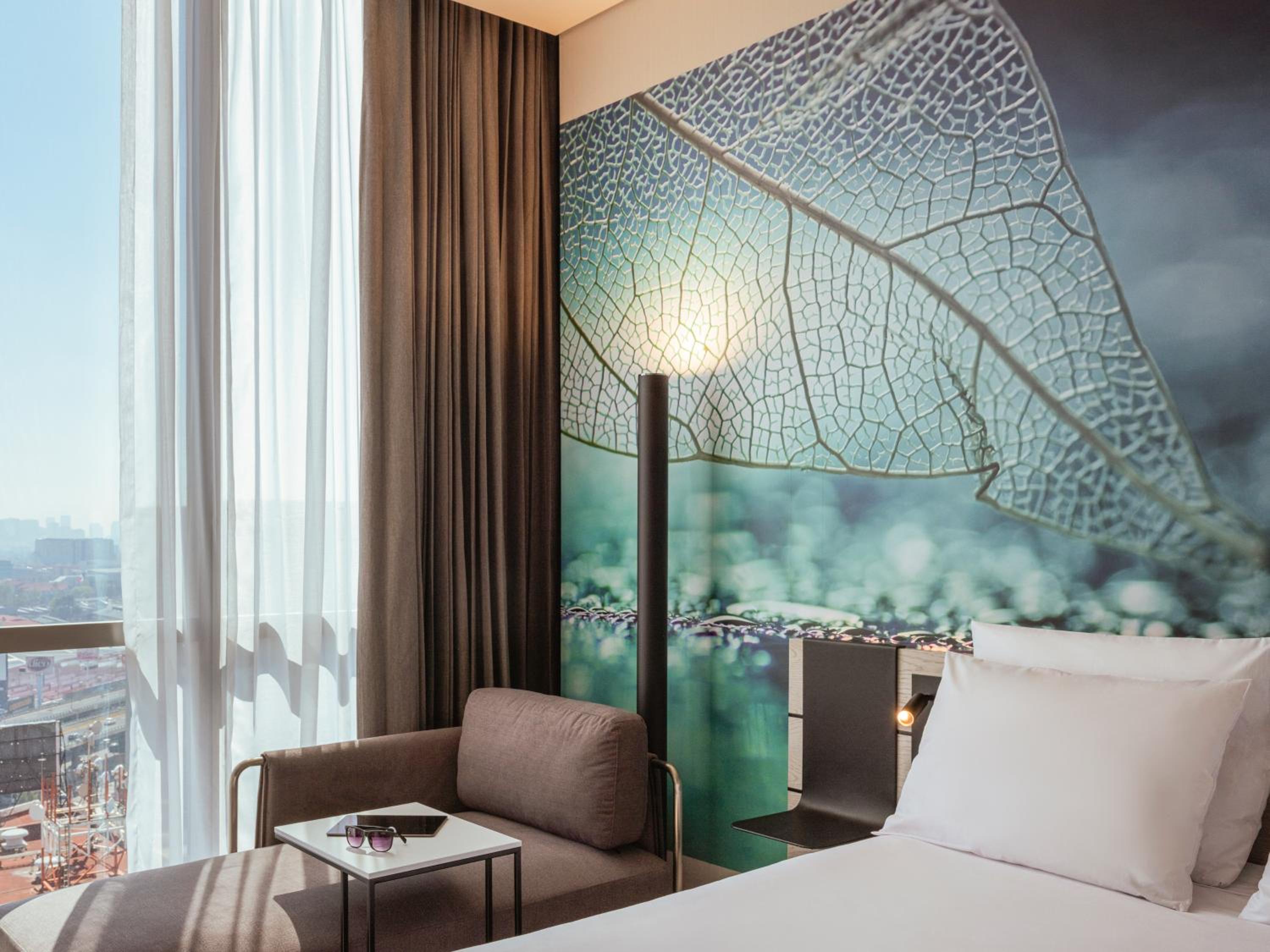 Superior Double Room with Two Double Beds - Photo 4