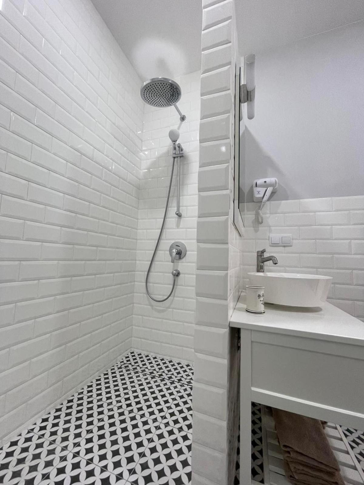 Studio Apartment photo 2