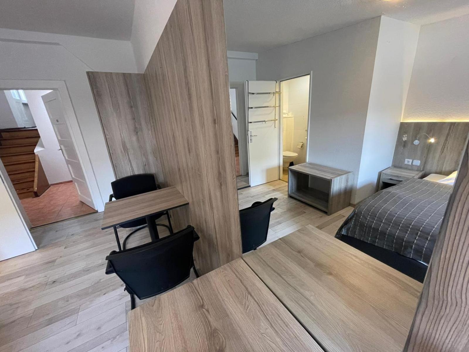 Double or Twin Room with Private Bathroom photo 1