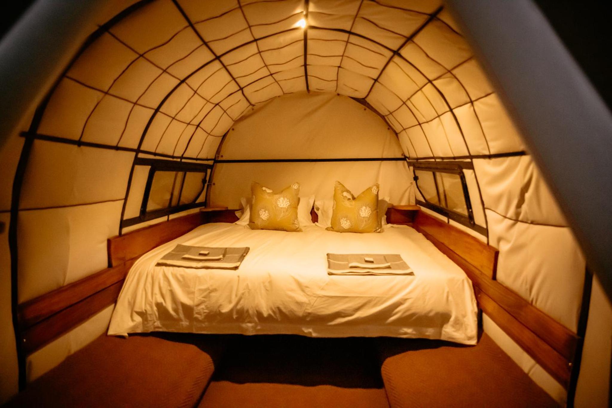 Deluxe Double or Twin Room with Mountain View - Photo 5