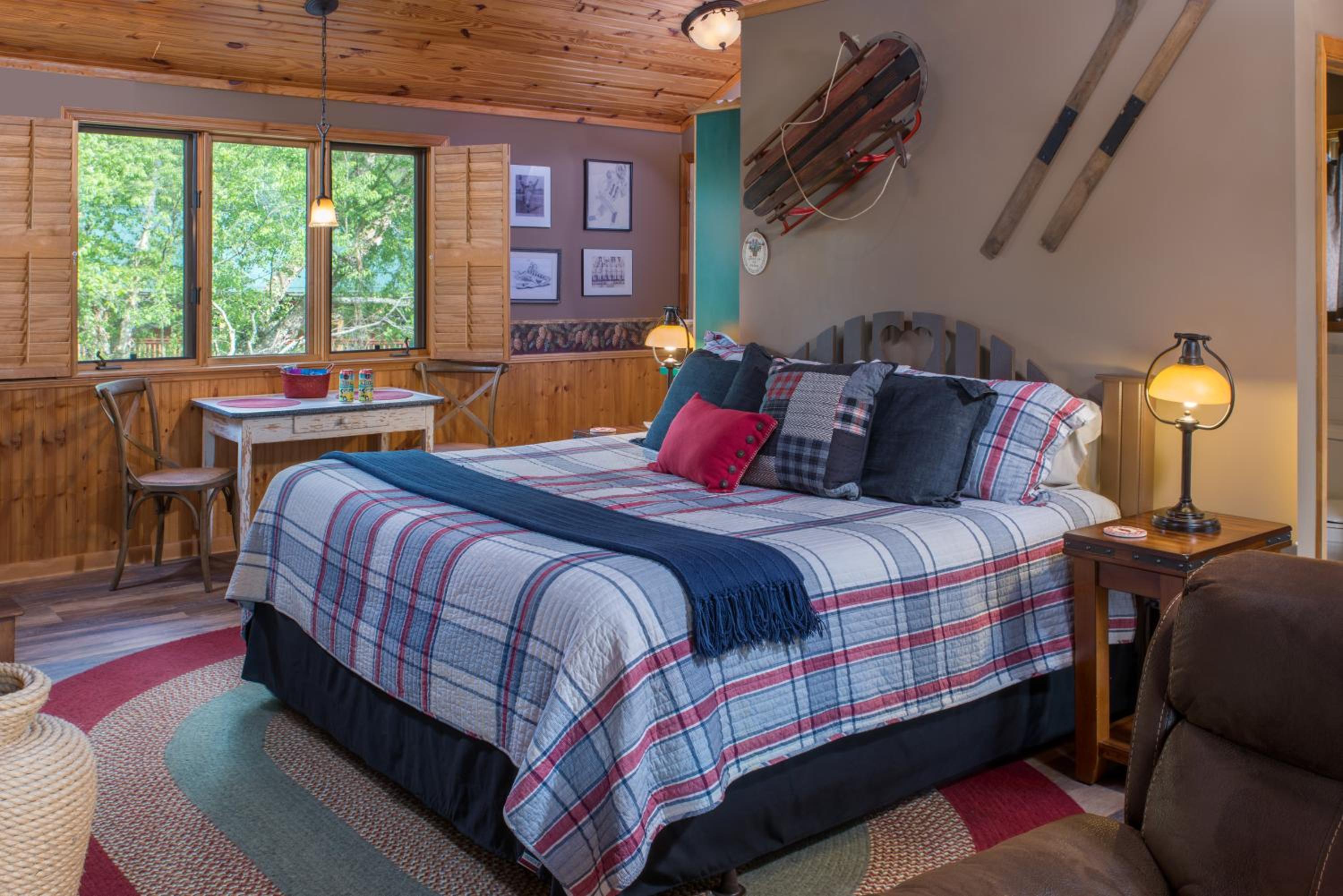 Deluxe King Suite