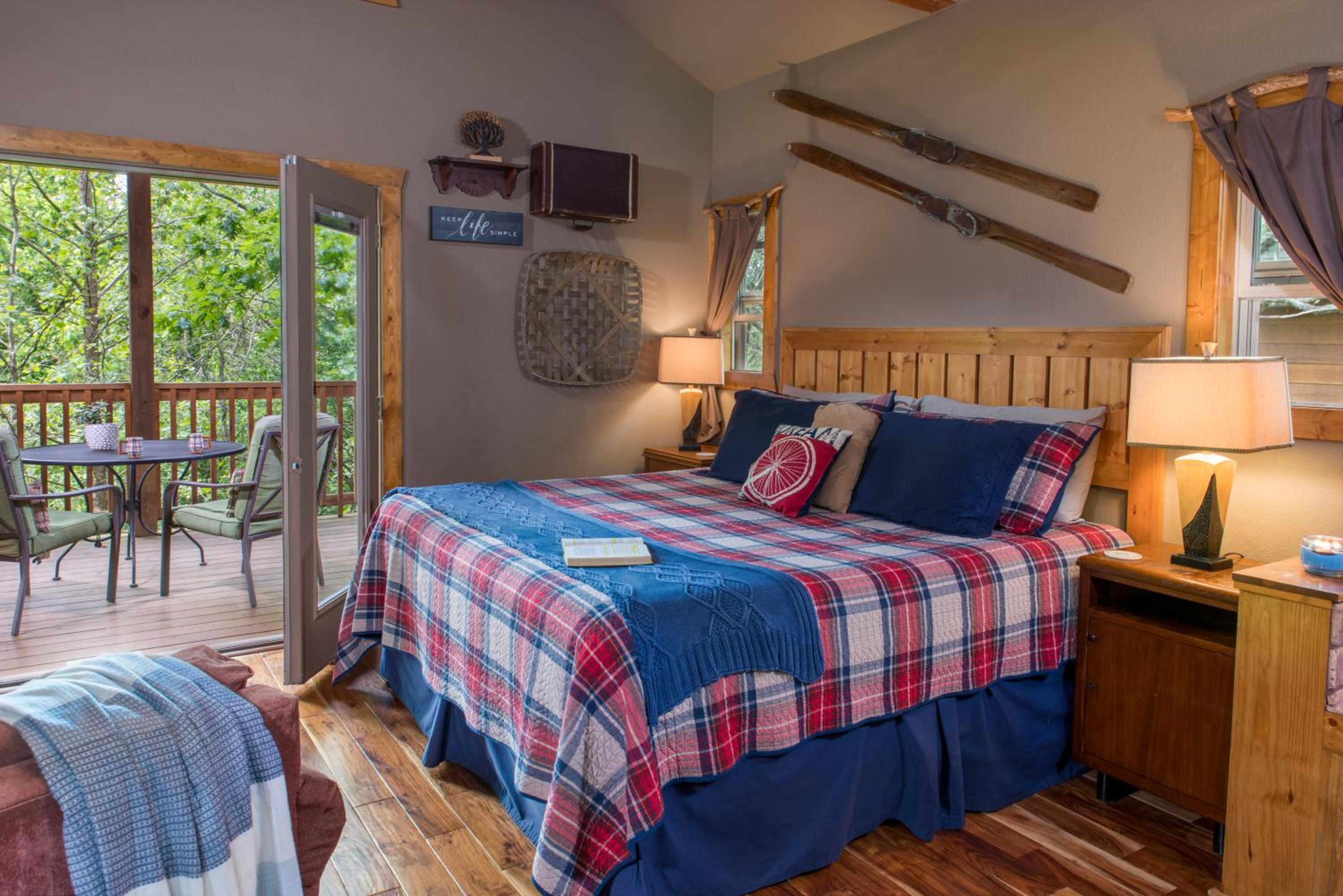 Superior King Room photo 2