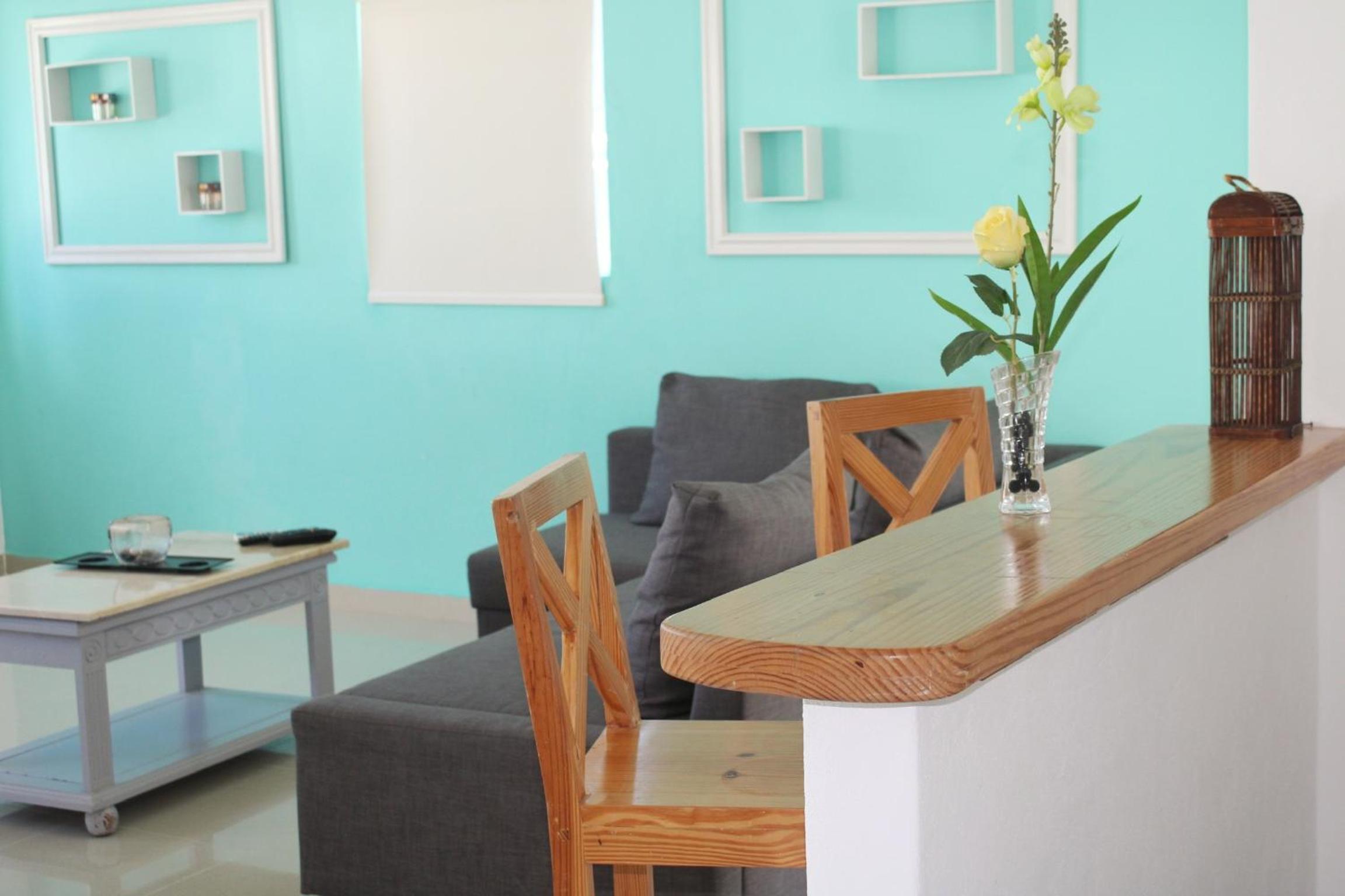 Three-Bedroom Apartment with Ocean View