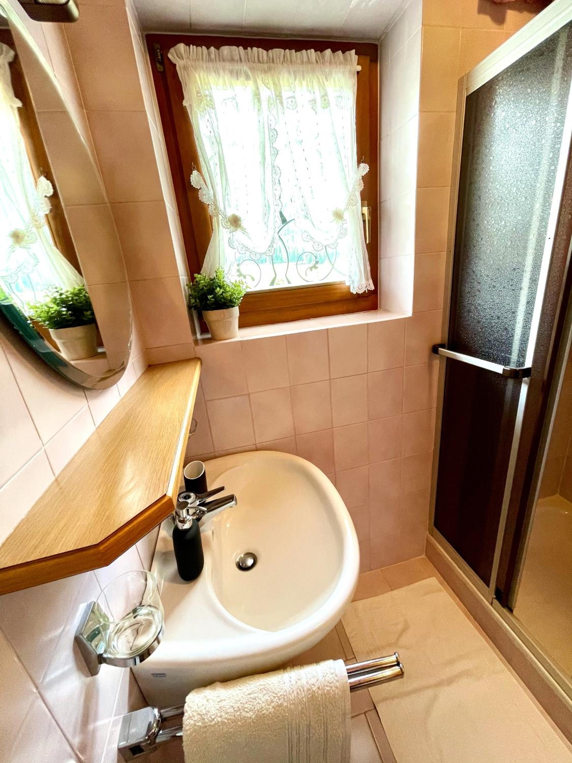 Apartment with Garden View - Photo 7