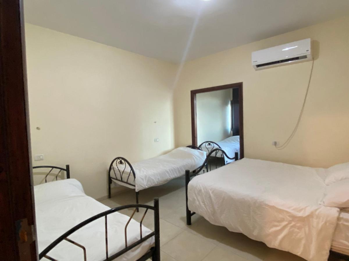 Jericho Waleed's Hostel